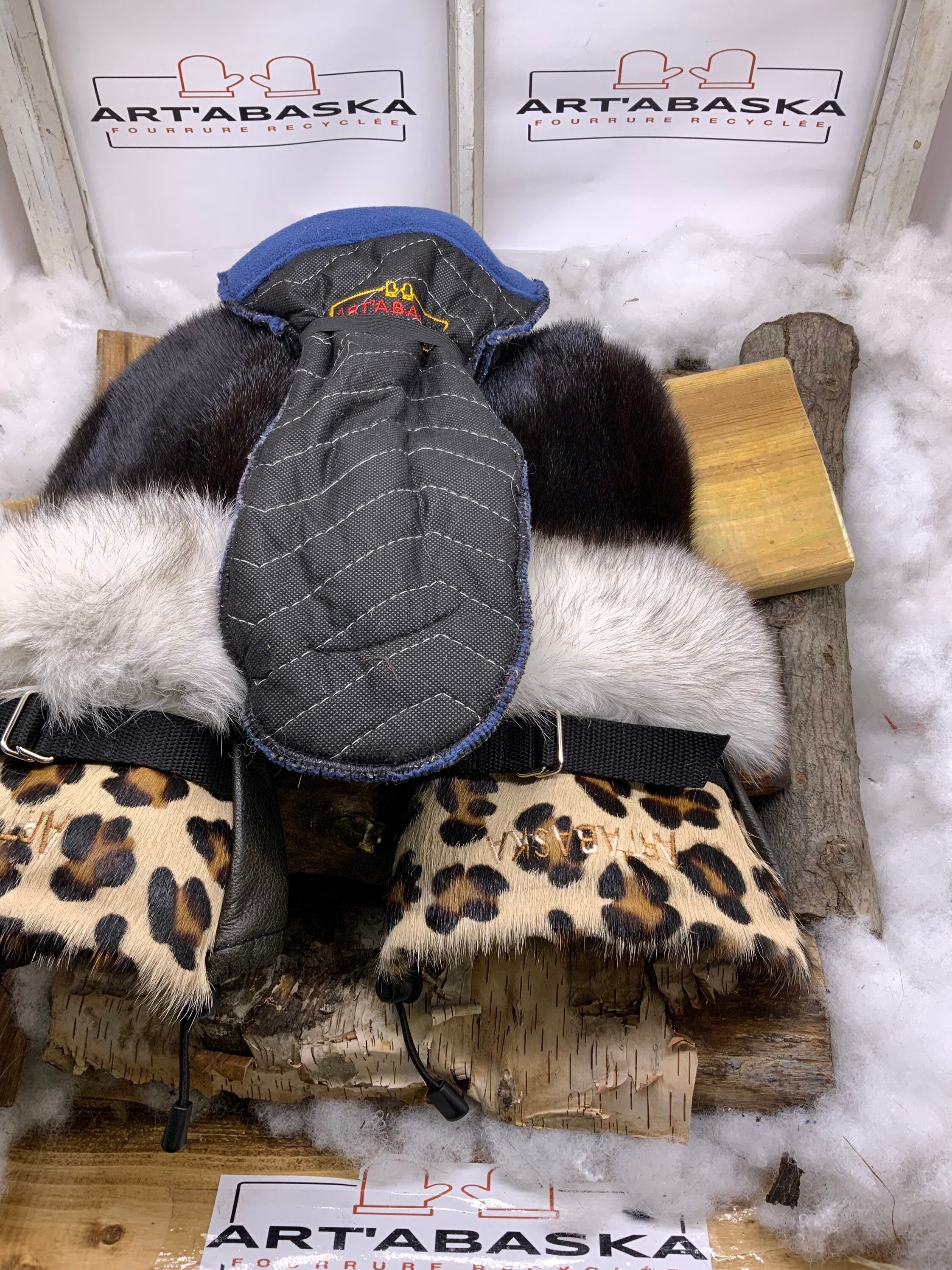 Mitaines Claire XL vison brun renard recyclé cuir imprimé léopard intérieur amovible fait main Québec pièce unique chaude durable