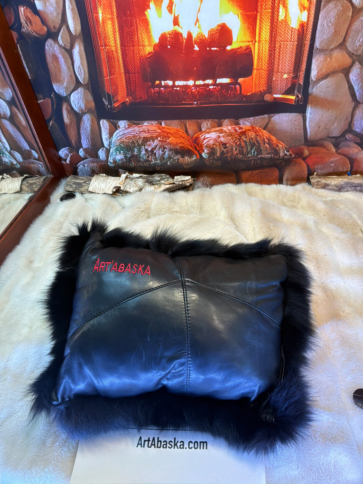 Coussin décoratif Gilberte en fourrure recyclée de Renard