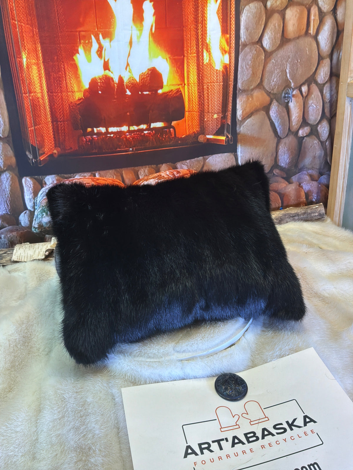 Coussin décoratif Antoinette en fourrure recyclée de Vison