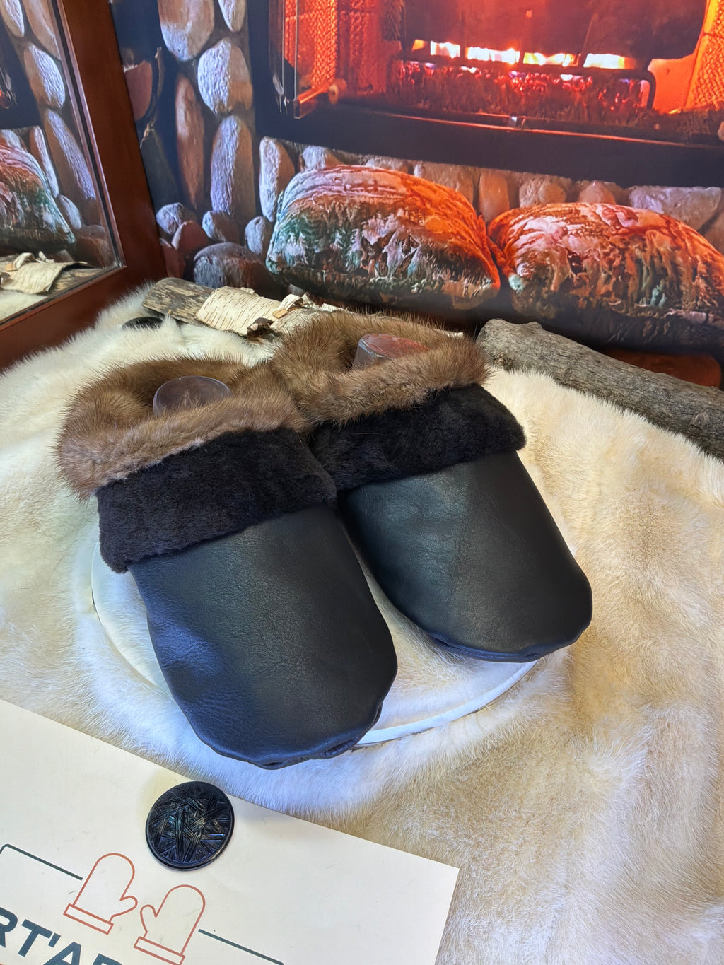 Slipper Les Françoise pointure 12 Homme – Sherling italien & cuir recyclé, pièce unique faite à la main au Québec