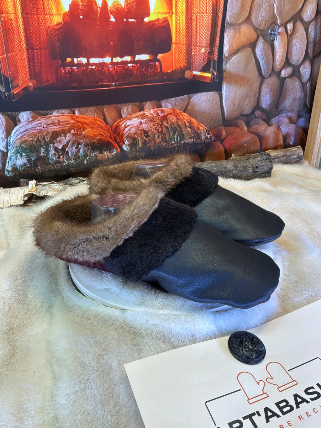Slipper Les Françoise pointure 12 Homme – Sherling italien & cuir recyclé, pièce unique faite à la main au Québec