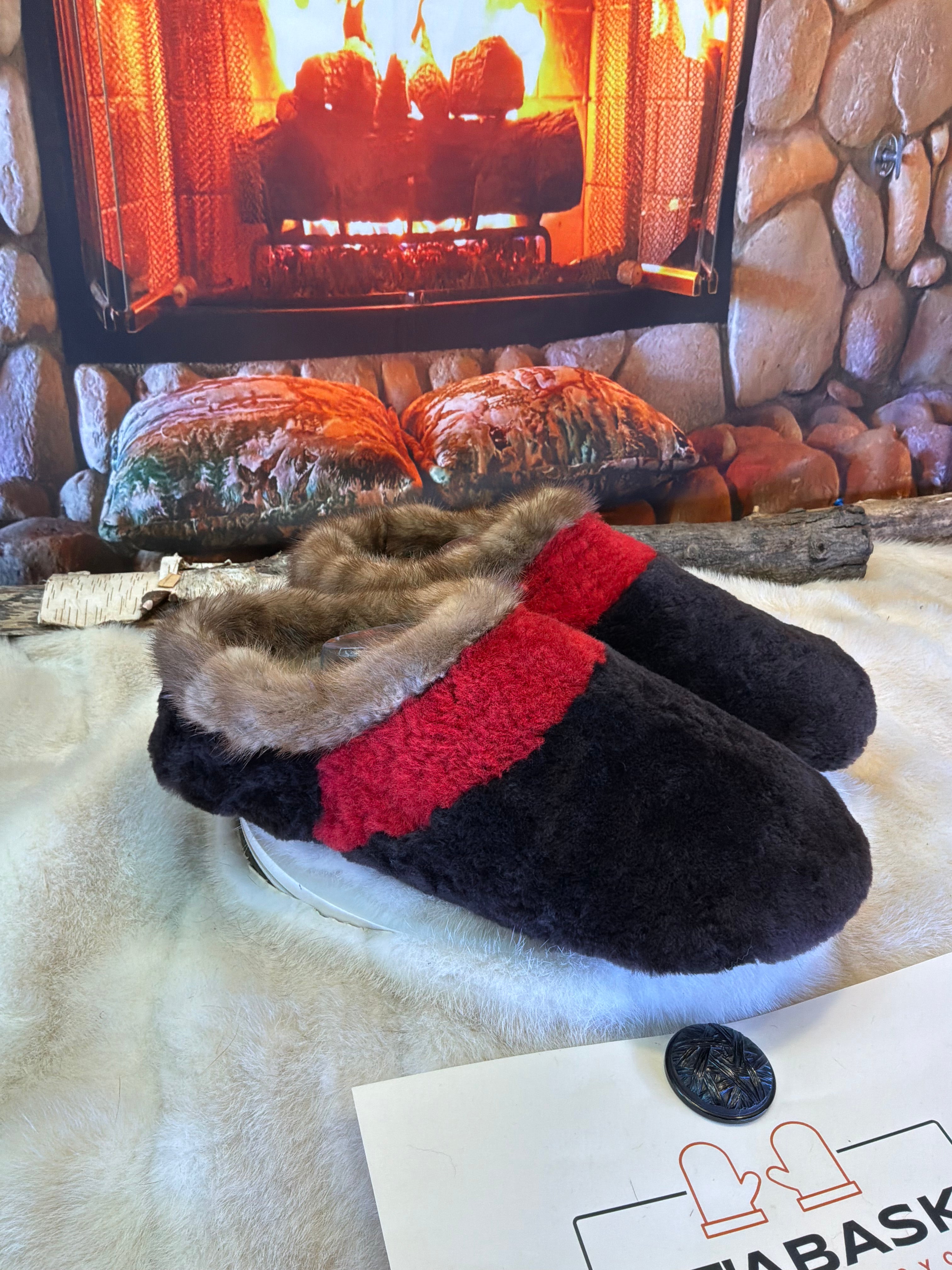 Slipper Les Yvette pointure 12 Homme – Sherling italien & cuir recyclé, pièce unique faite à la main au Québec