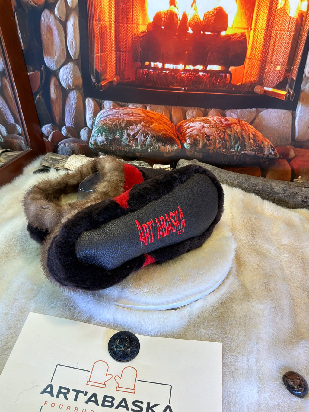 Slipper Les Yvette pointure 12 Homme – Sherling italien & cuir recyclé, pièce unique faite à la main au Québec
