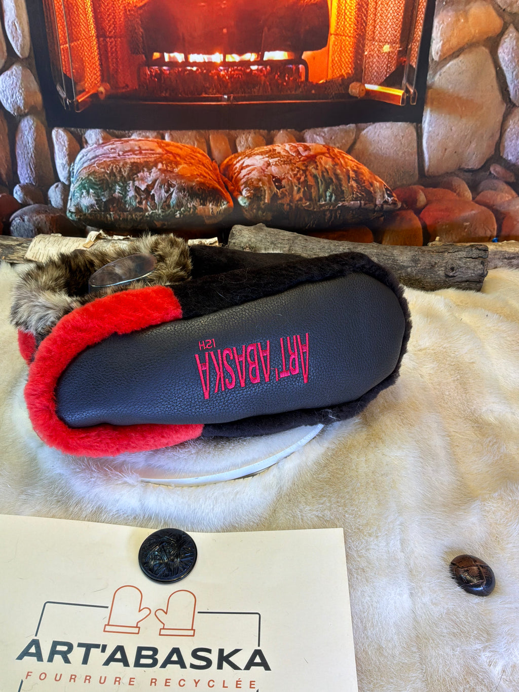 Slipper Les Marguerite pointure 12 Homme – Sherling italien & cuir recyclé, pièce unique faite à la main au Québec