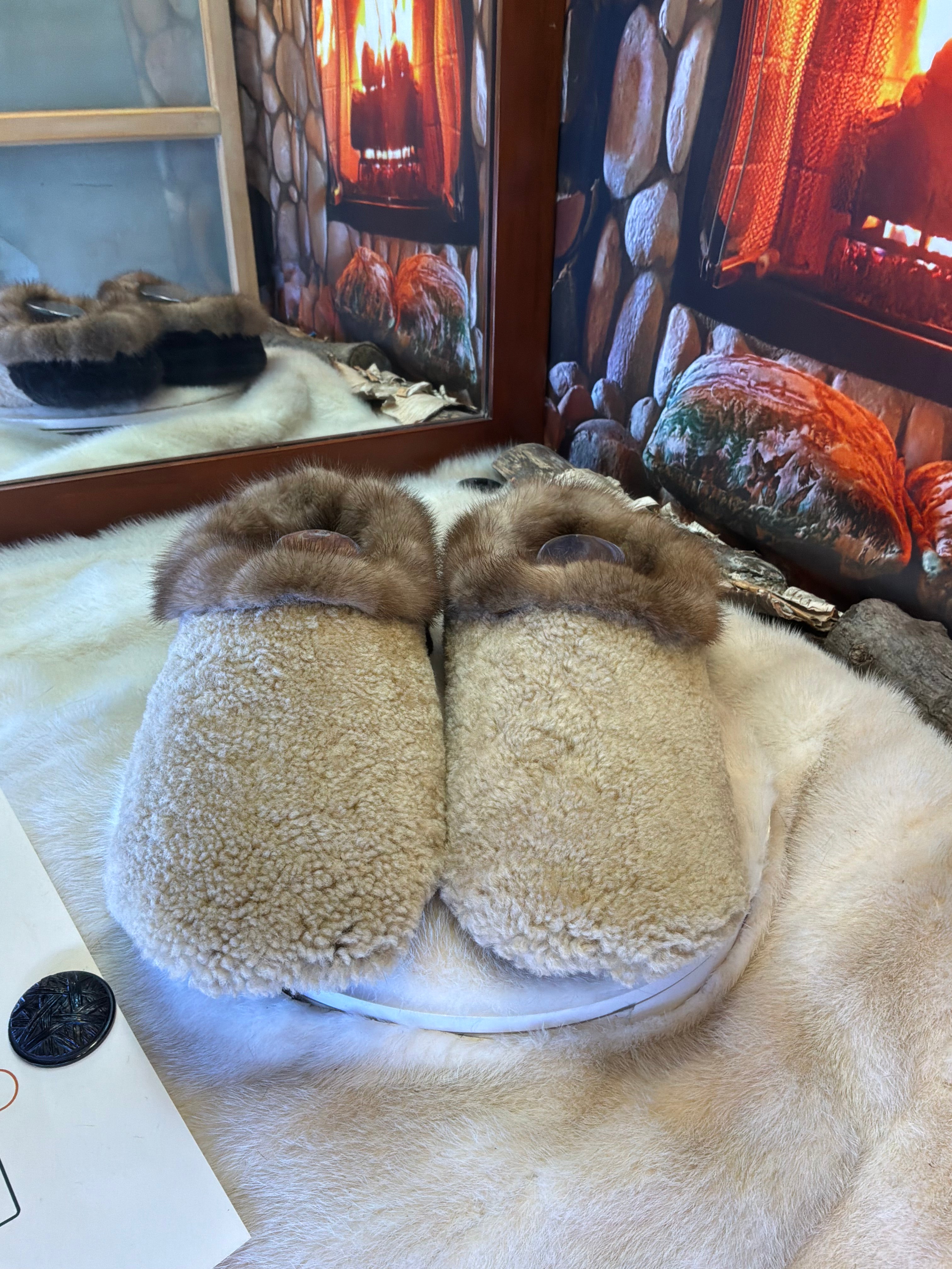 Slipper Les Céline pointure 12 Homme – Sherling italien & cuir recyclé, pièce unique faite à la main au Québec