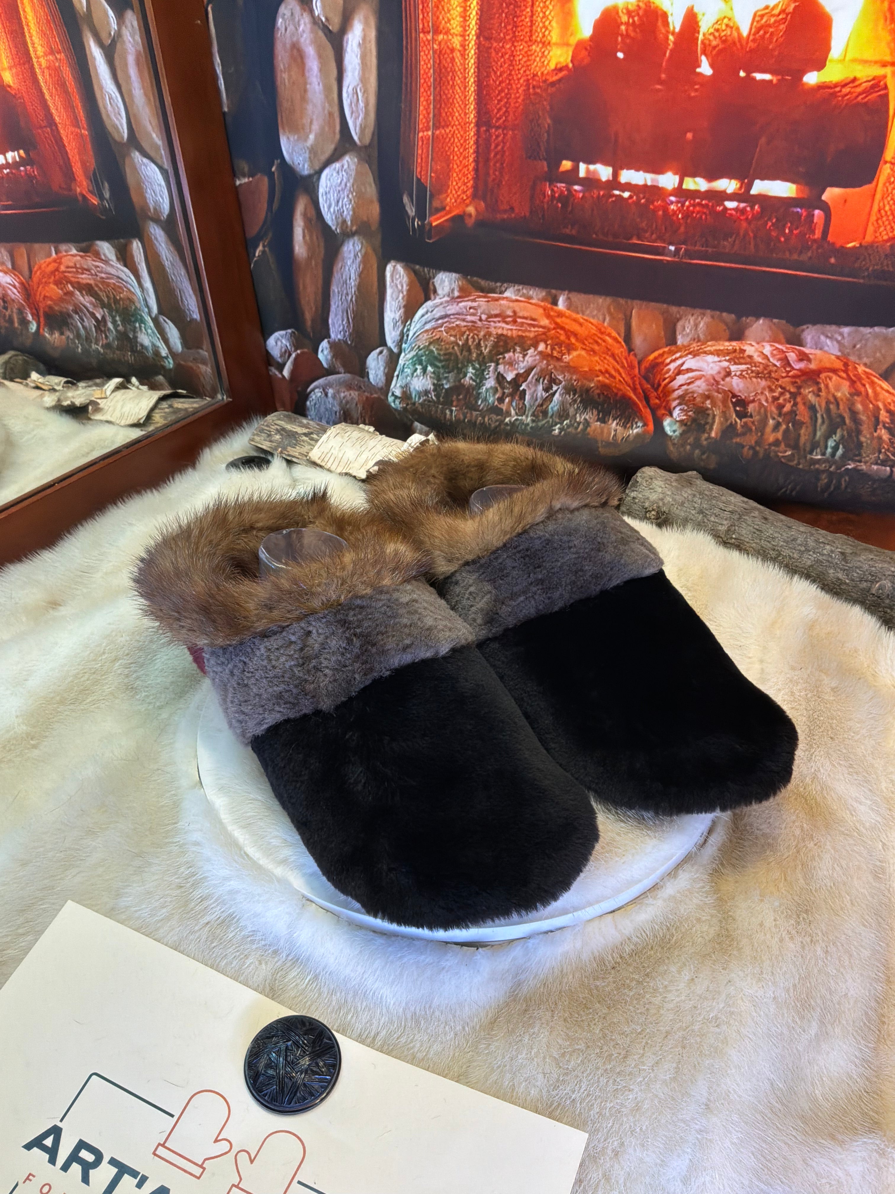 Slipper Les Jeanne pointure 12 Homme – Sherling italien & cuir recyclé, pièce unique faite à la main au Québec