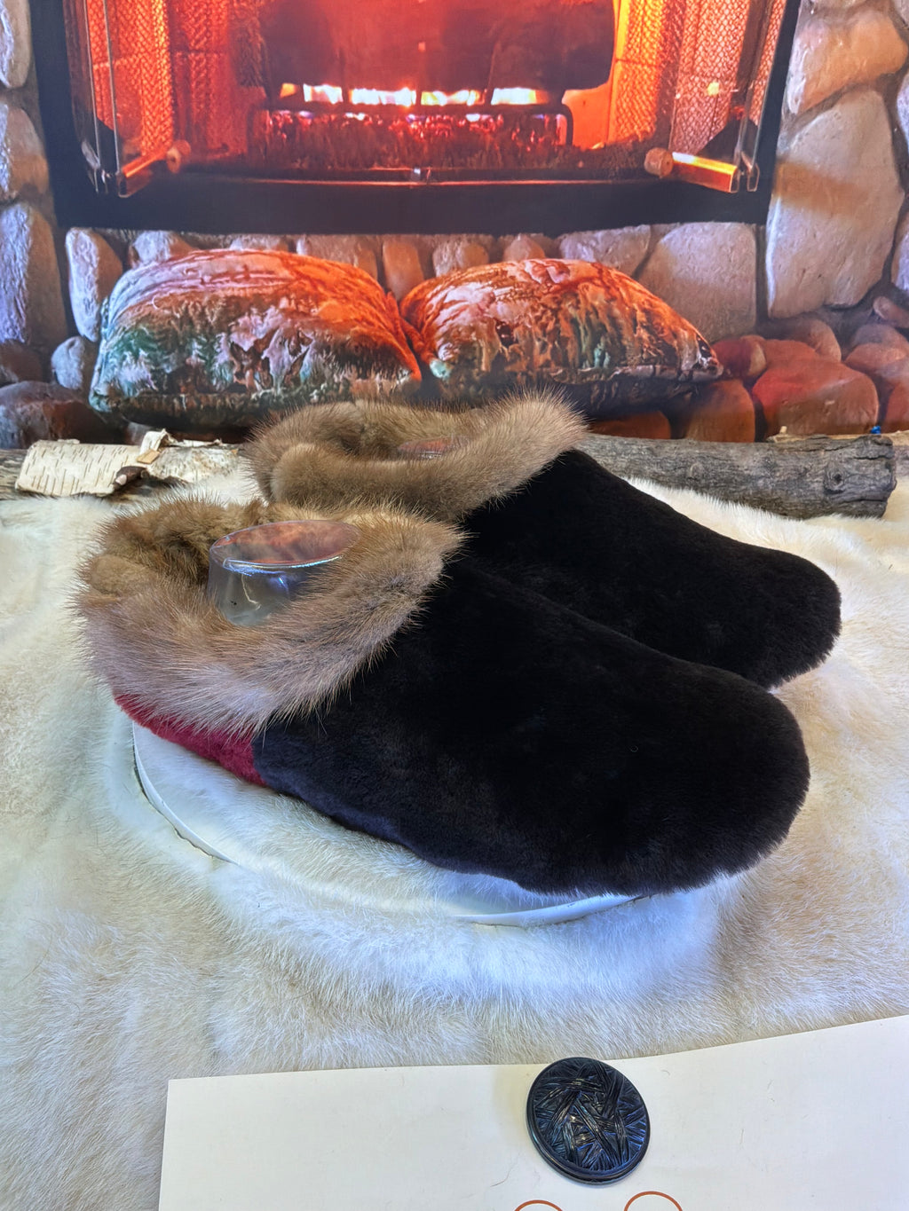 Slipper Les Yvonne pointure 11 Homme – Sherling italien & cuir recyclé, pièce unique faite à la main au Québec