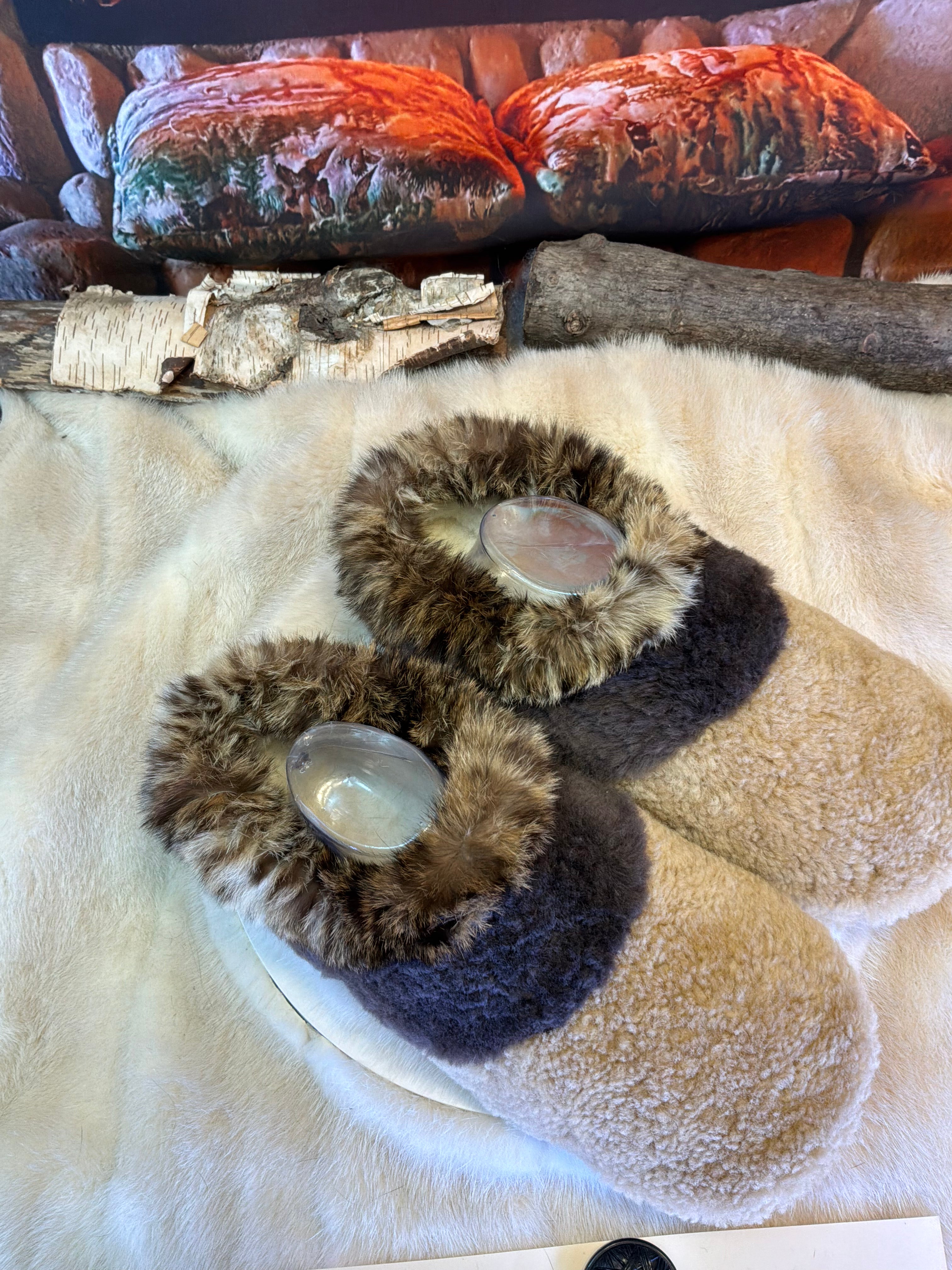 Slipper Les Cécile pointure 11 Homme – Sherling italien & cuir recyclé, pièce unique faite à la main au Québec