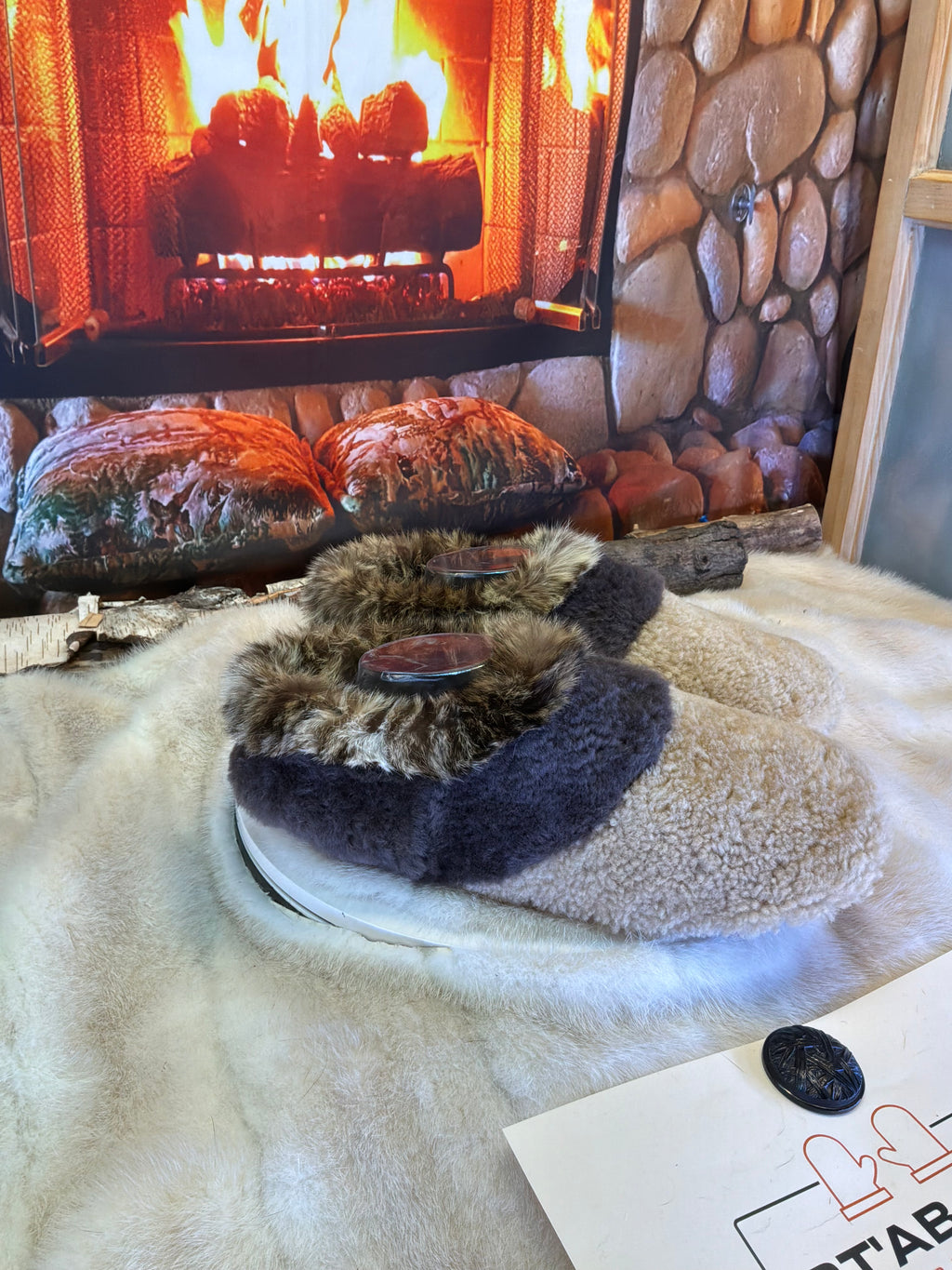 Slipper Les Cécile pointure 11 Homme – Sherling italien & cuir recyclé, pièce unique faite à la main au Québec
