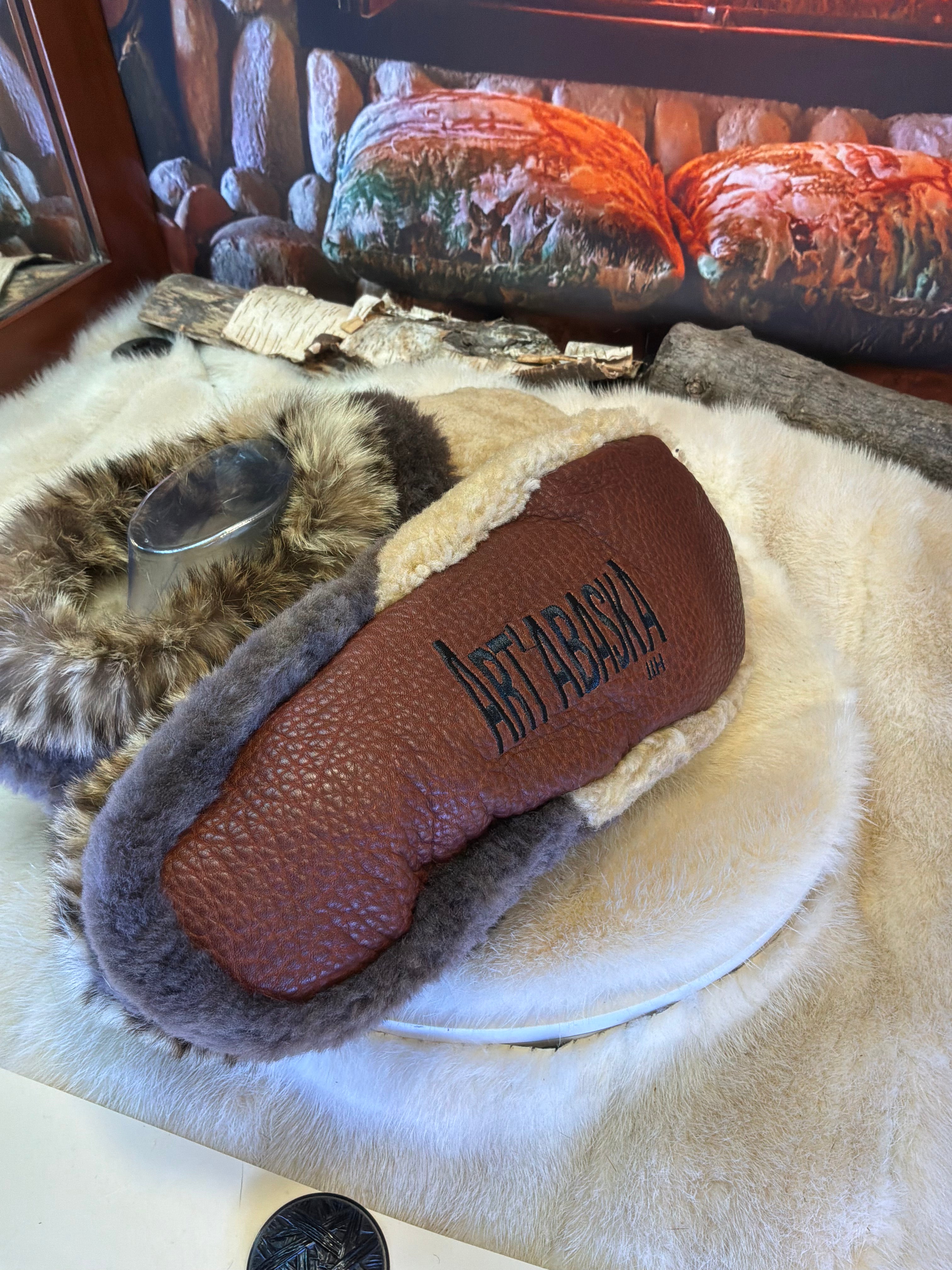 Slipper Les Cécile pointure 11 Homme – Sherling italien & cuir recyclé, pièce unique faite à la main au Québec