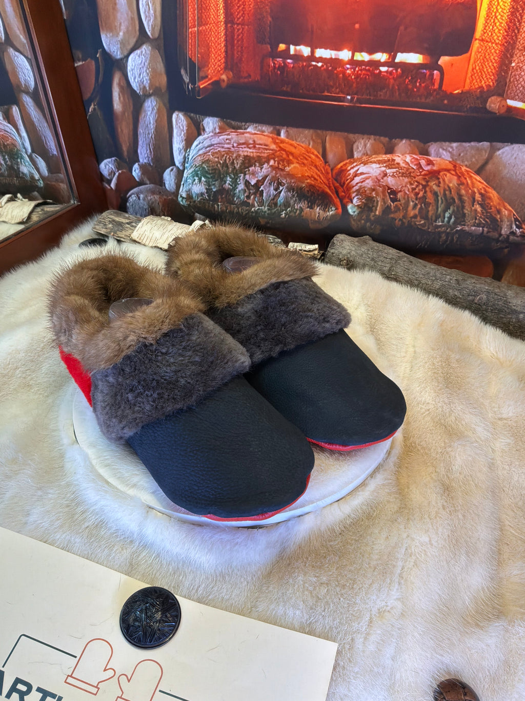 Slipper pointure 11 Homme – Sherling italien & cuir recyclé, pièce unique faite à la main au Québec