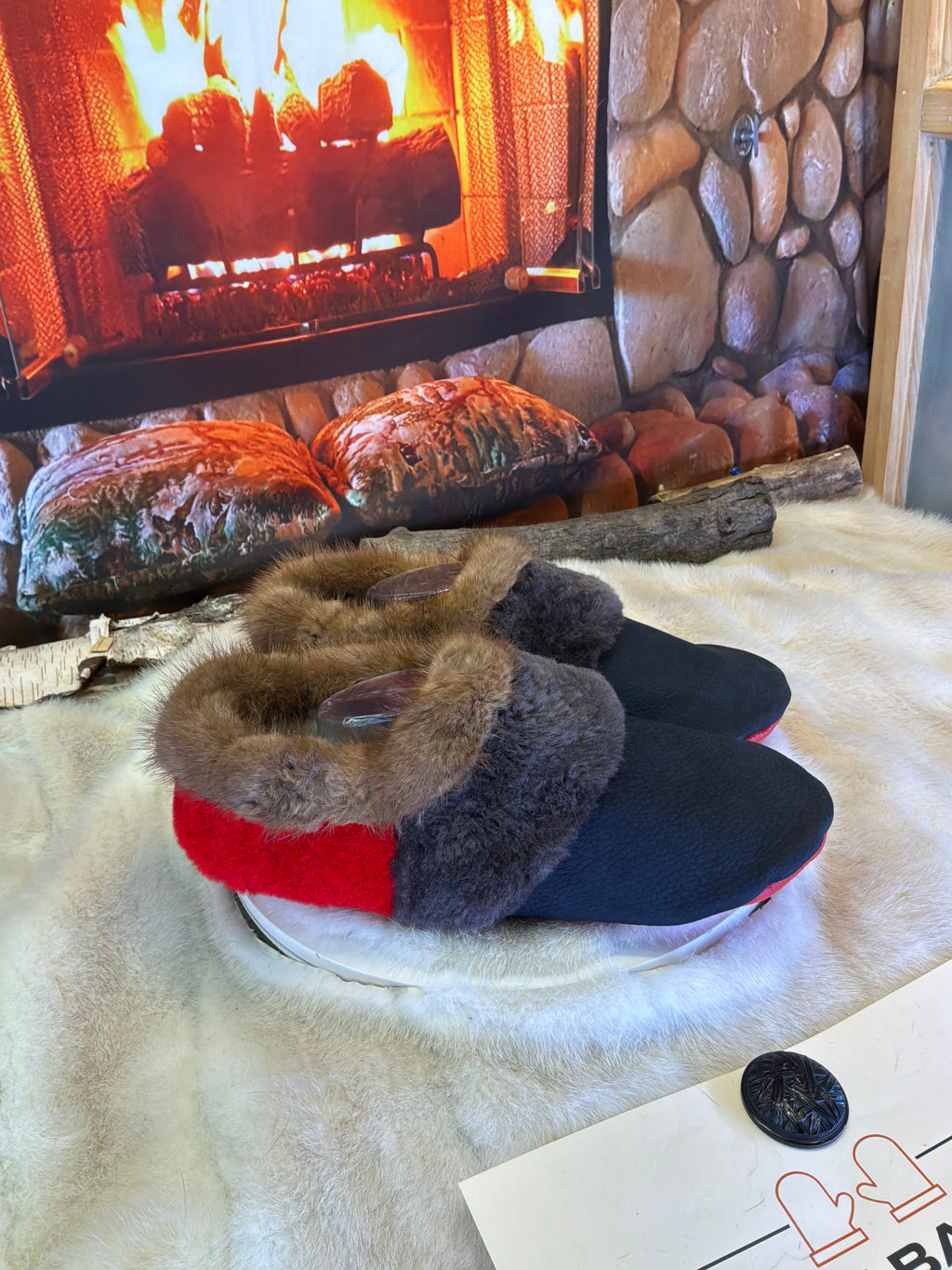 Slipper pointure 11 Homme – Sherling italien & cuir recyclé, pièce unique faite à la main au Québec