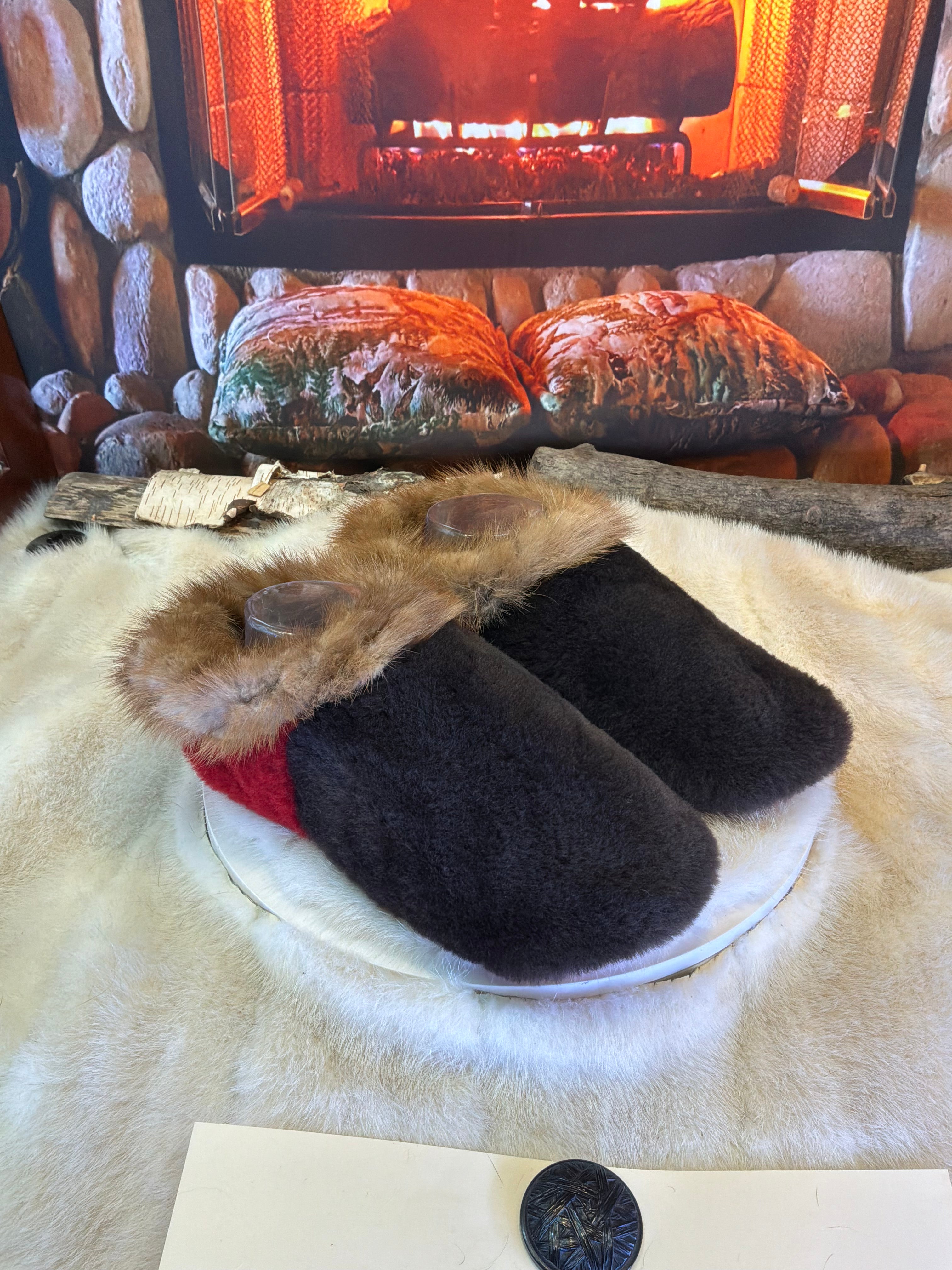 Slipper Les Juliette pointure 9 femme – Sherling italien & cuir recyclé, pièce unique faite à la main au Québec