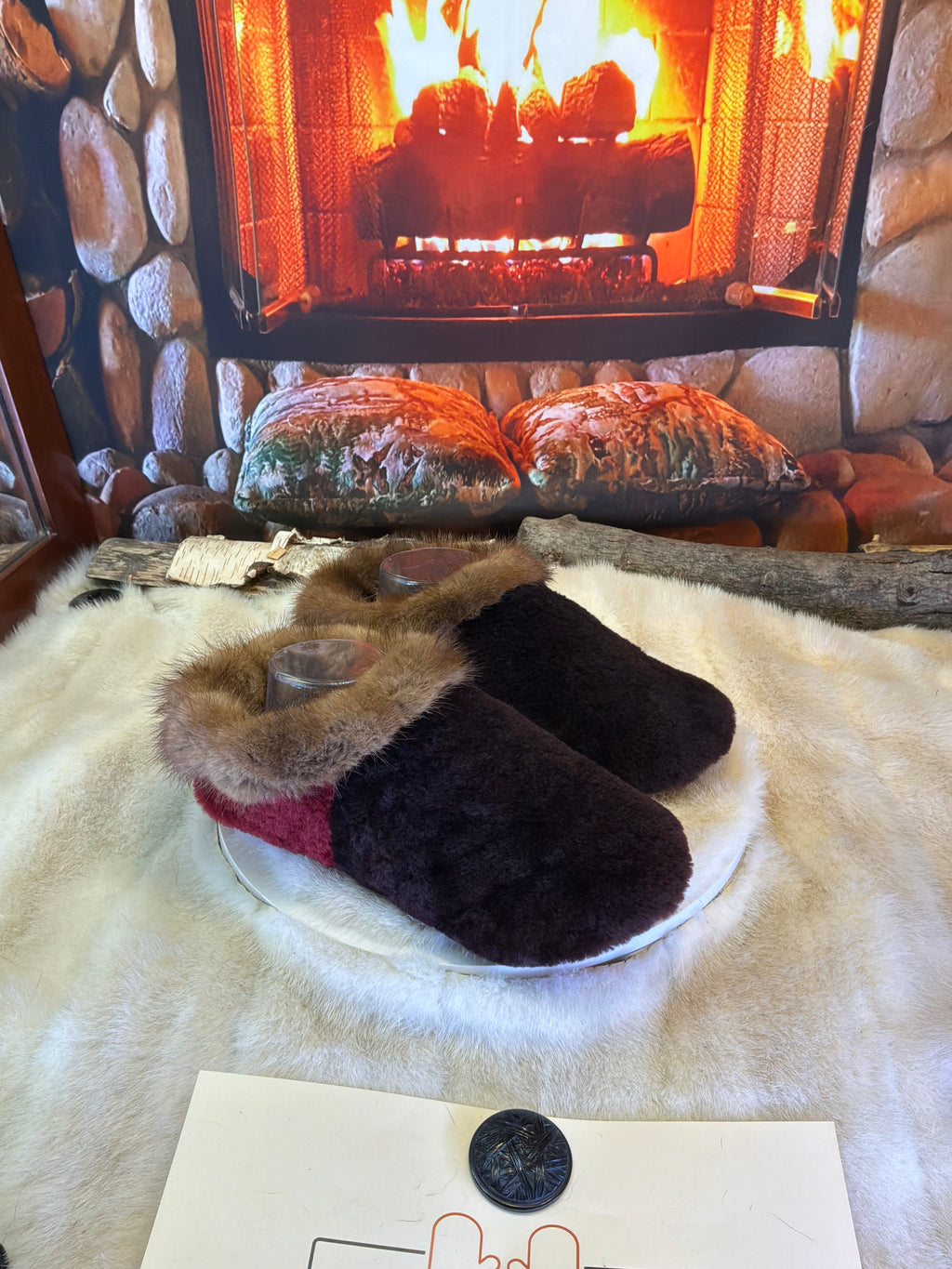 Slipper Les Gabrielle pointure 9 femme – Sherling italien & cuir recyclé, pièce unique faite à la main au Québec