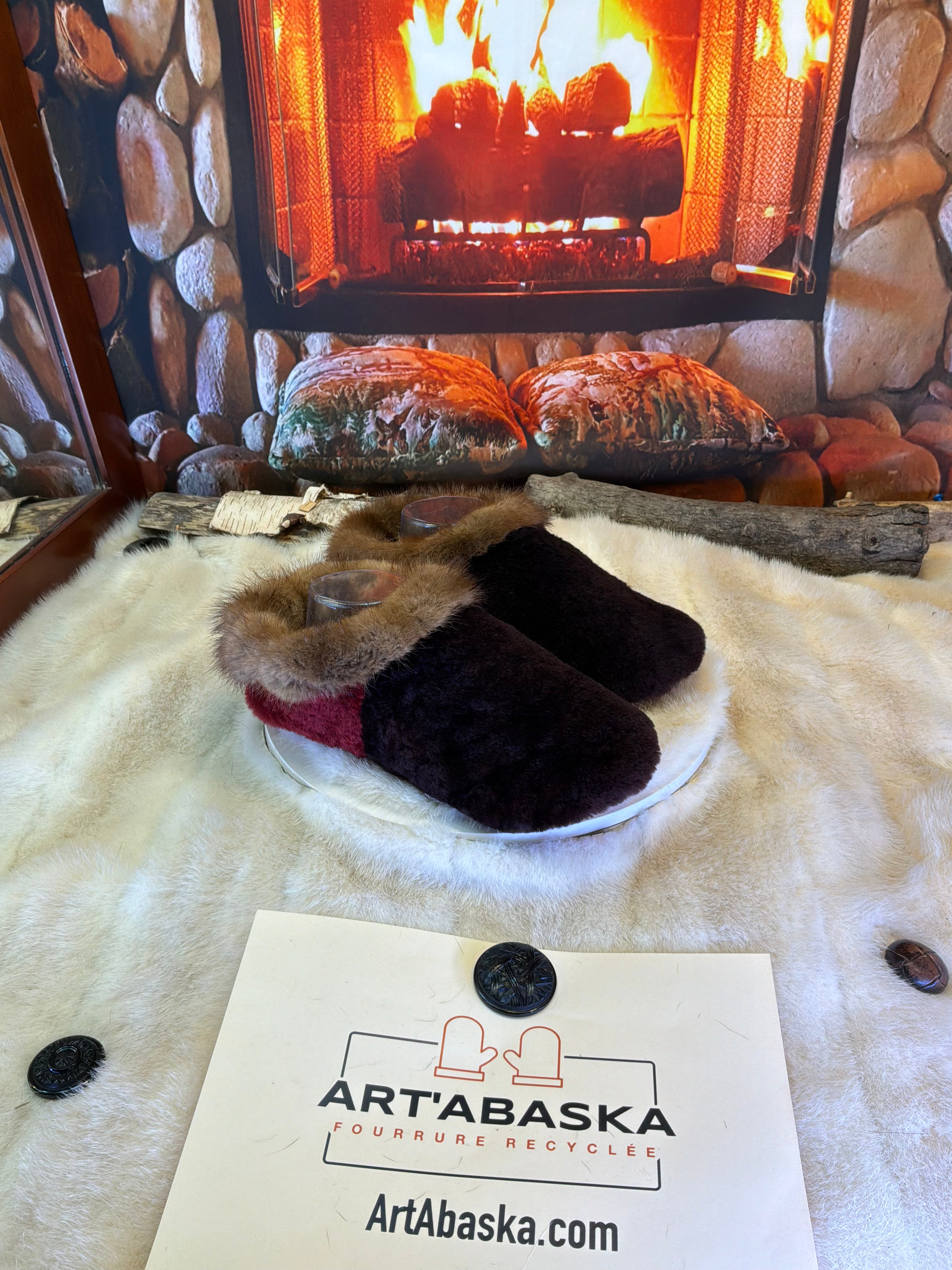 Slipper Les Gabrielle pointure 9 femme – Sherling italien & cuir recyclé, pièce unique faite à la main au Québec