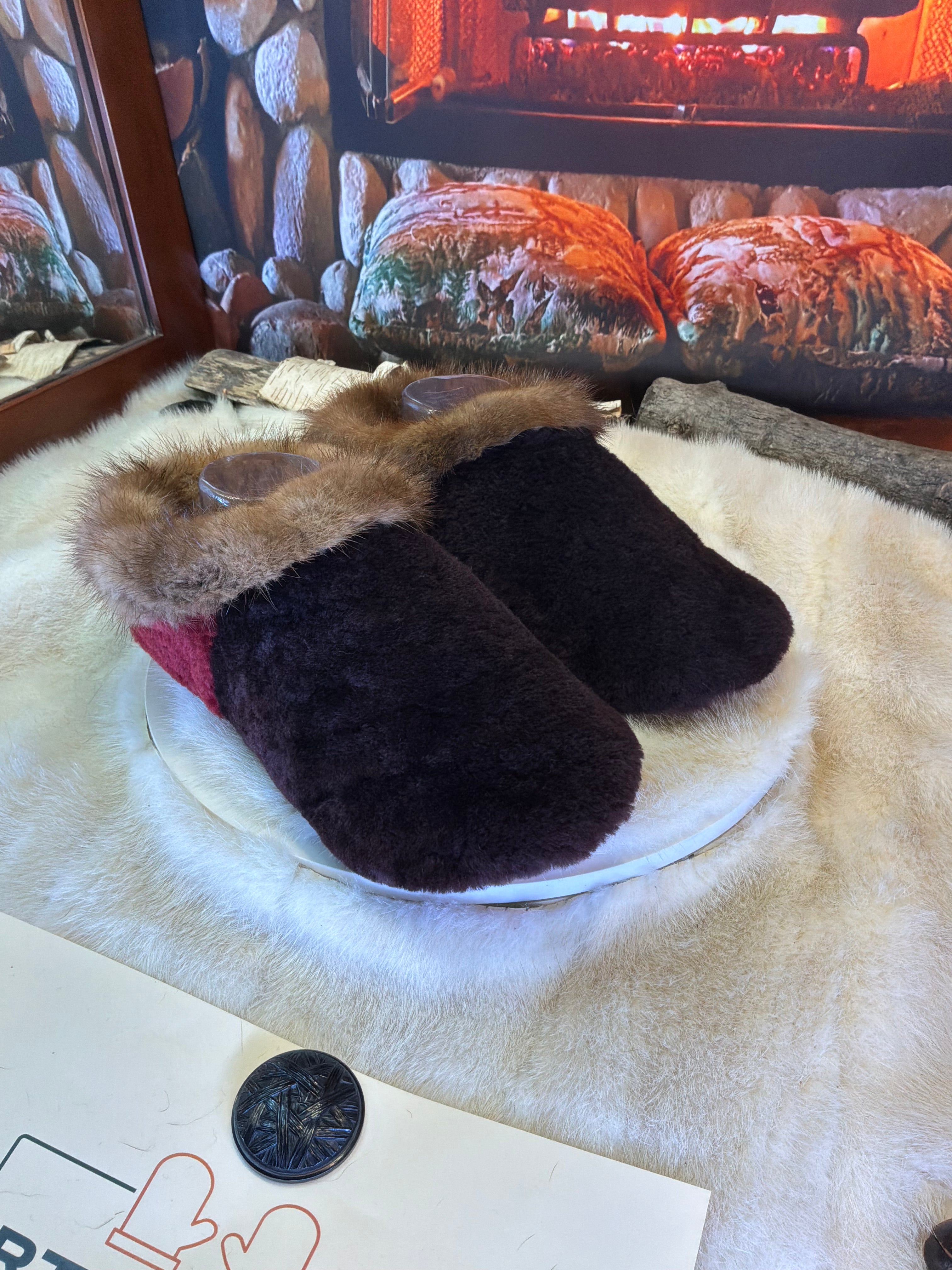 Slipper Les Gabrielle pointure 9 femme – Sherling italien & cuir recyclé, pièce unique faite à la main au Québec