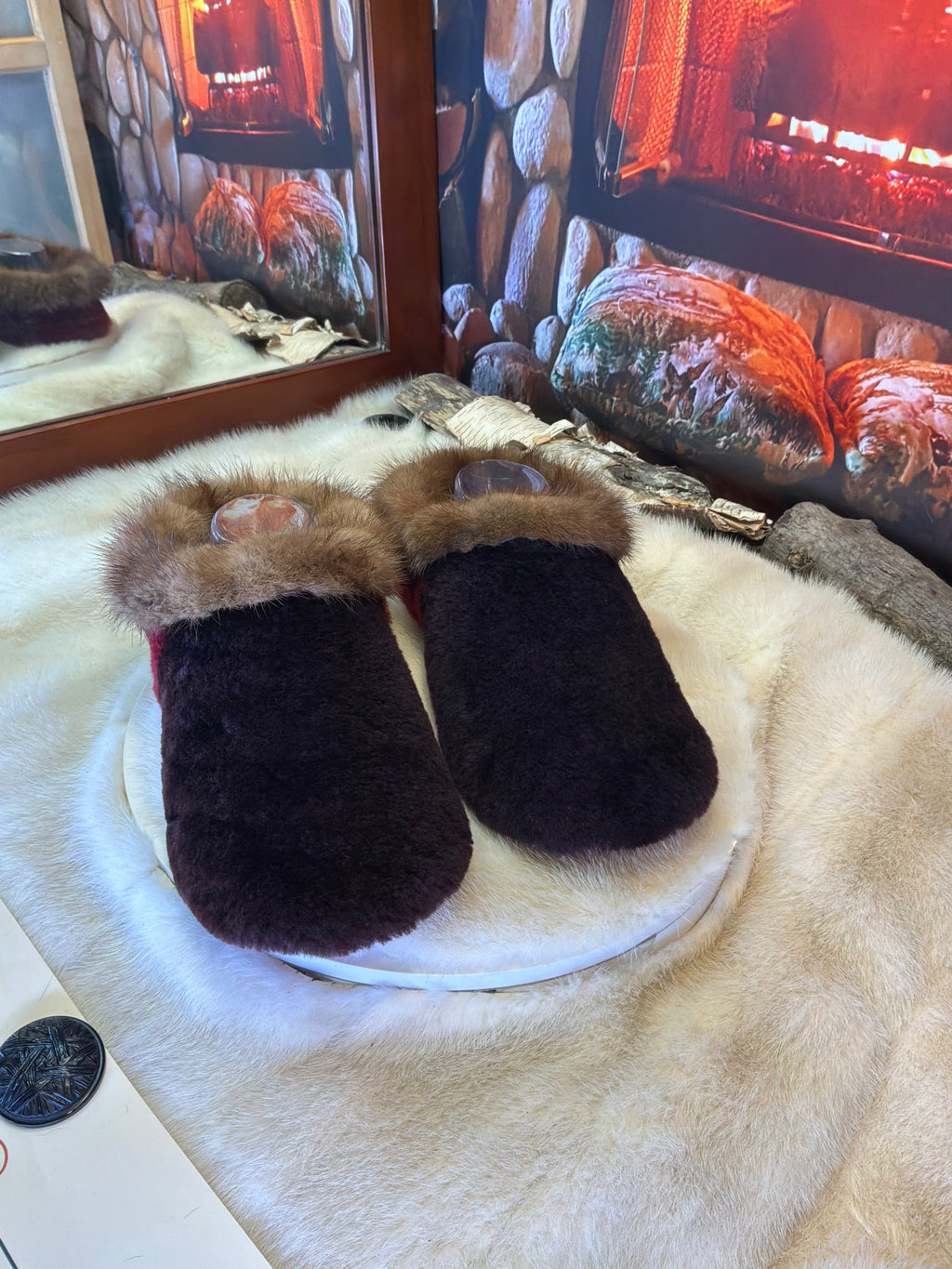 Slipper Les Gabrielle pointure 9 femme – Sherling italien & cuir recyclé, pièce unique faite à la main au Québec