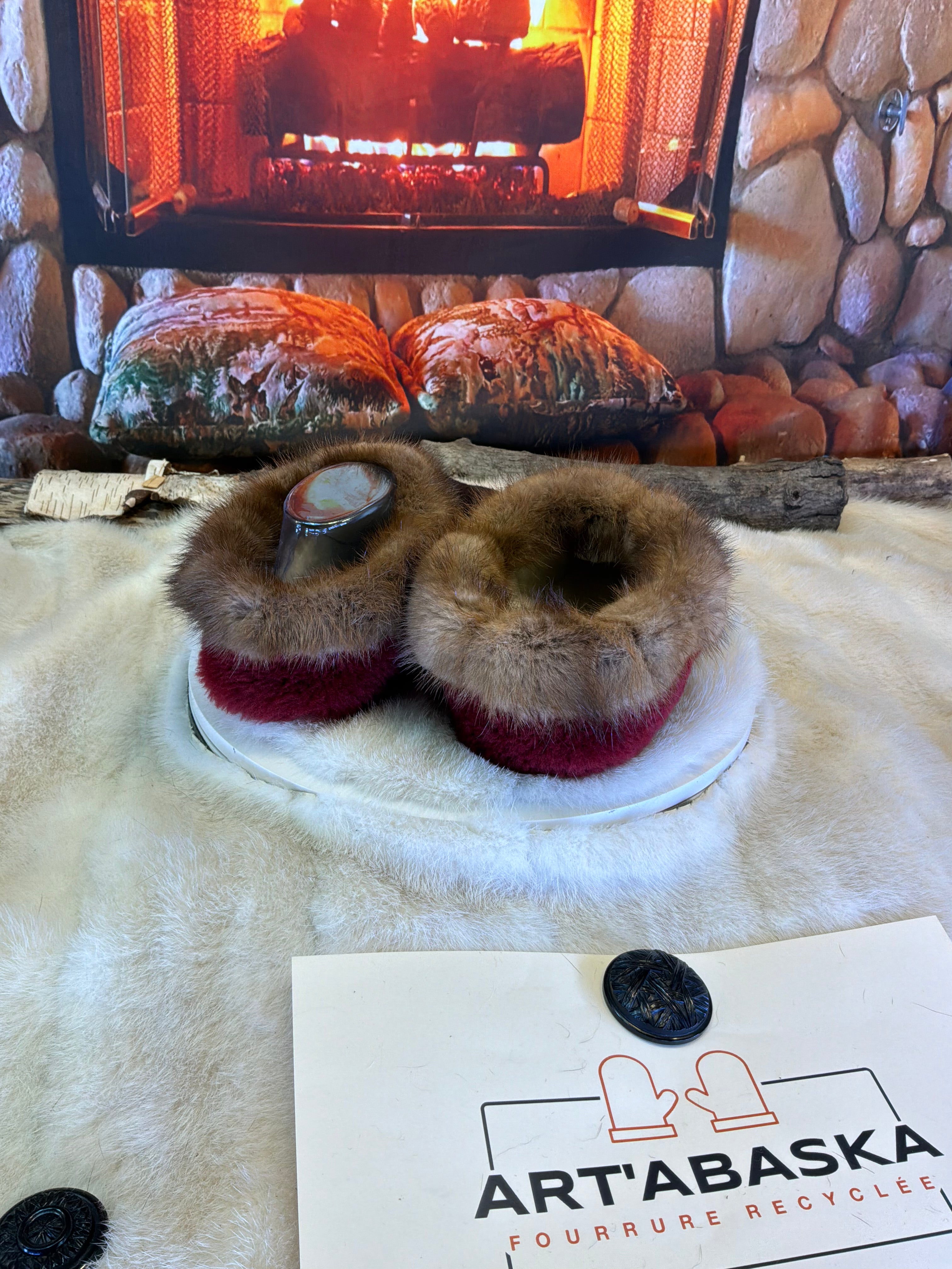 Slipper Les Gabrielle pointure 9 femme – Sherling italien & cuir recyclé, pièce unique faite à la main au Québec