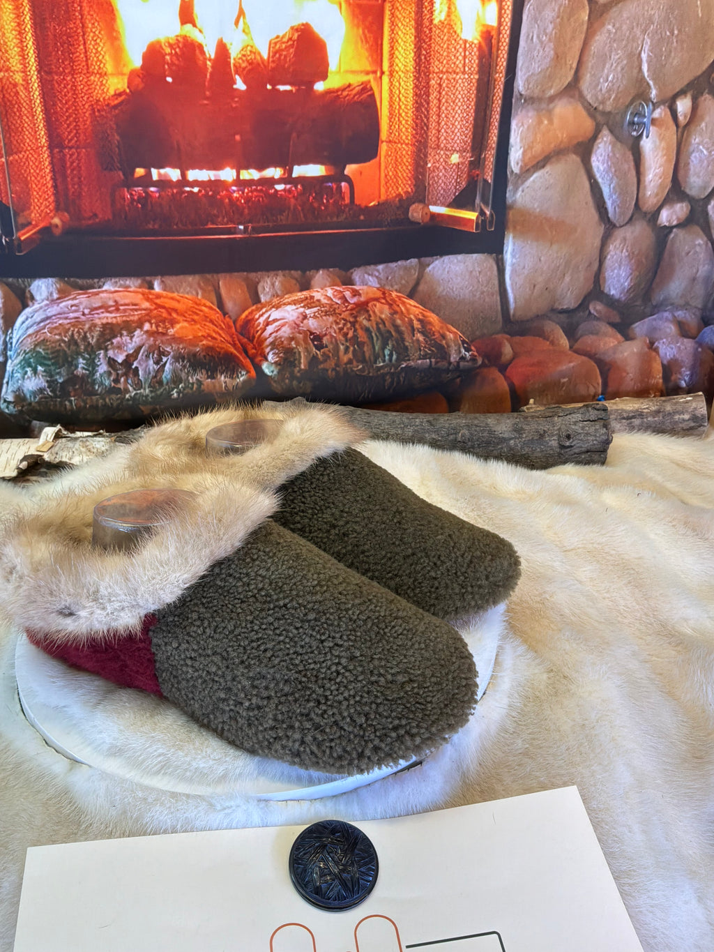 Slipper Les Agathe pointure 9 femme – Sherling italien & cuir recyclé, pièce unique faite à la main au Québec