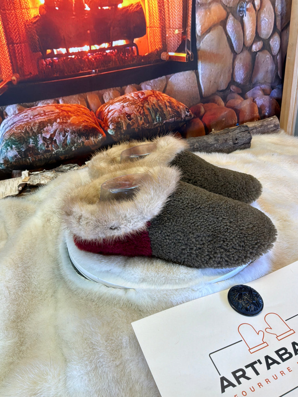 Slipper Les Agathe pointure 9 femme – Sherling italien & cuir recyclé, pièce unique faite à la main au Québec