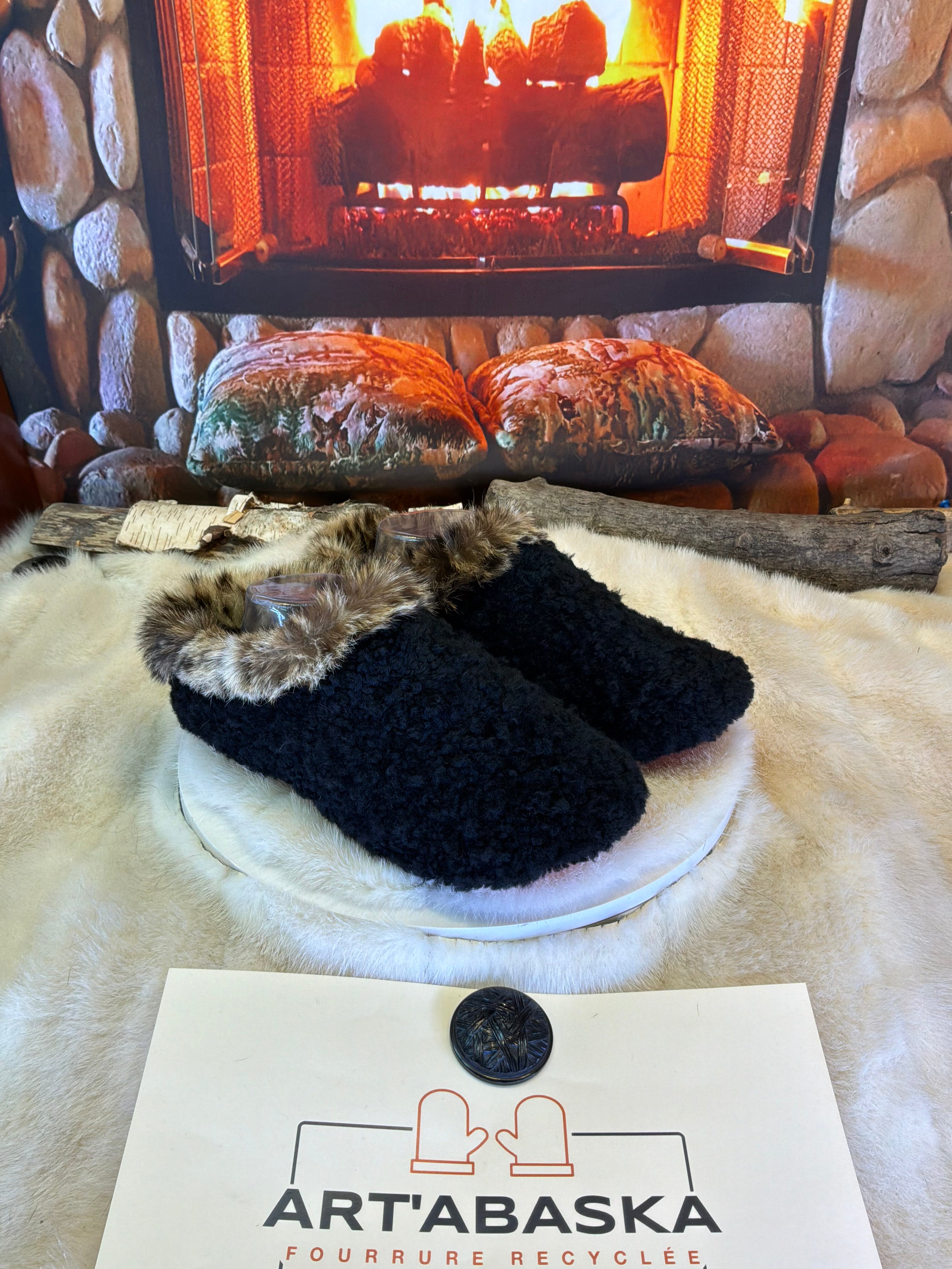 Slipper Les Lucille pointure 9 femme – Sherling italien & cuir recyclé, pièce unique faite à la main au Québec