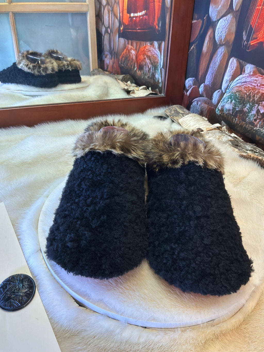 Slipper Les Lucille pointure 9 femme – Sherling italien & cuir recyclé, pièce unique faite à la main au Québec