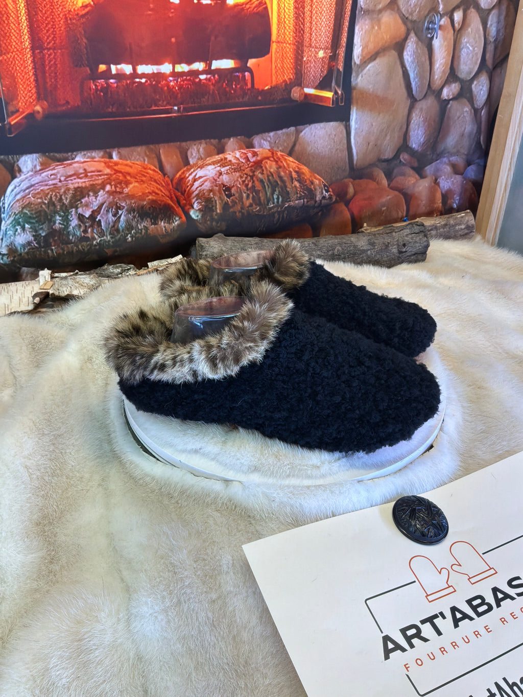 Slipper Les Lucille pointure 9 femme – Sherling italien & cuir recyclé, pièce unique faite à la main au Québec