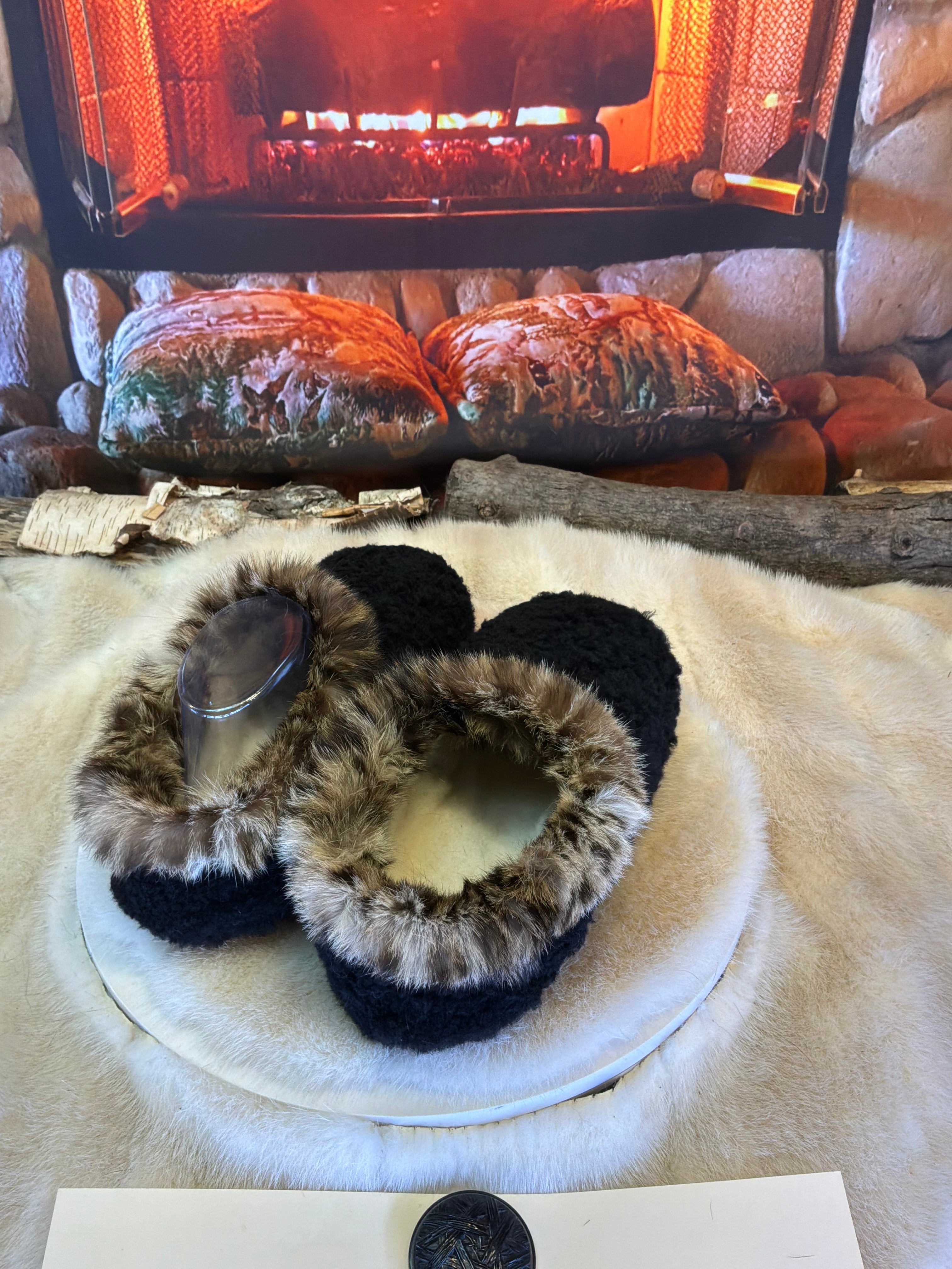 Slipper Les Lucille pointure 9 femme – Sherling italien & cuir recyclé, pièce unique faite à la main au Québec