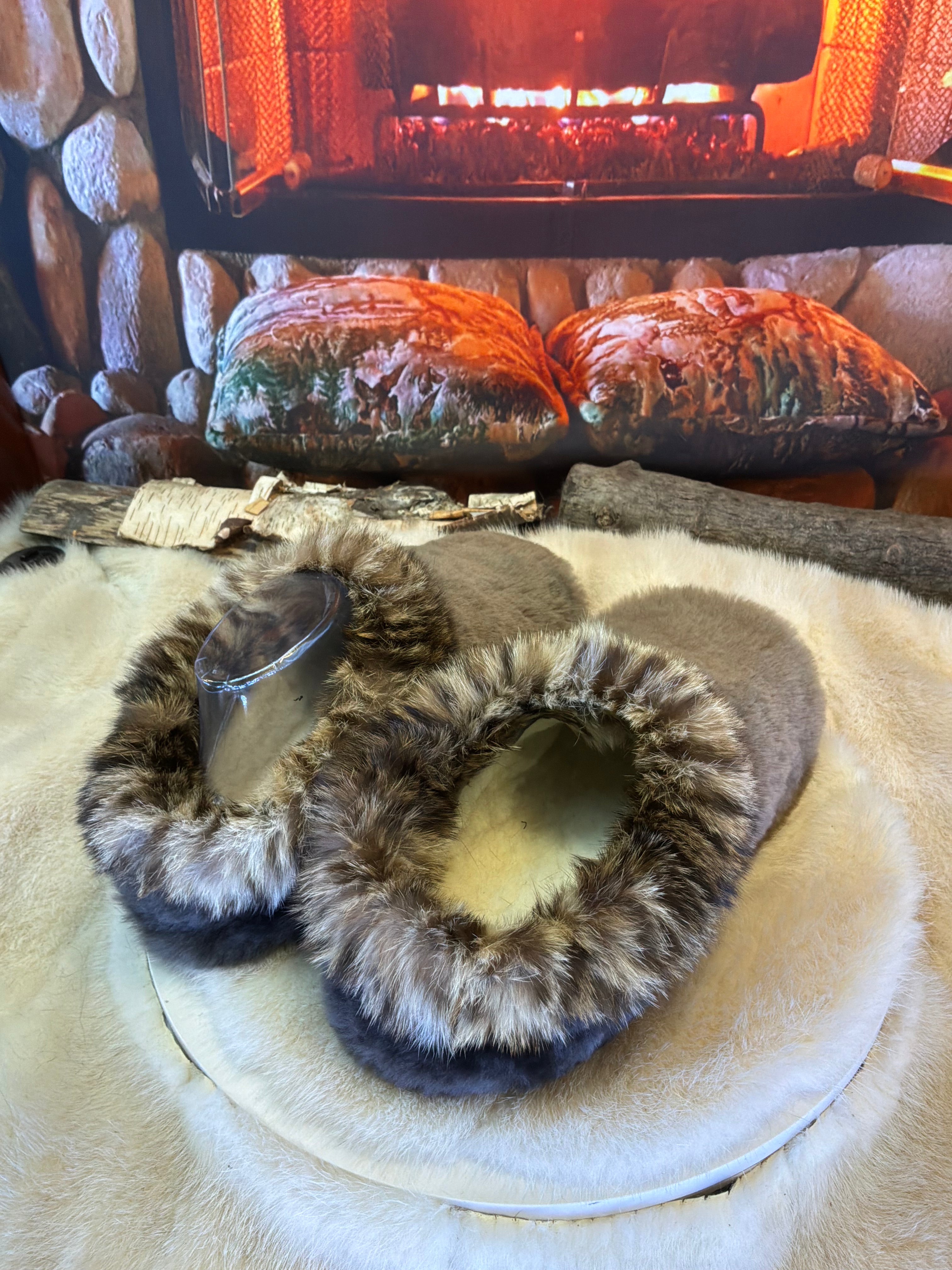 Slipper Les Claire pointure 9 femme – Sherling italien & cuir recyclé, pièce unique faite à la main au Québec