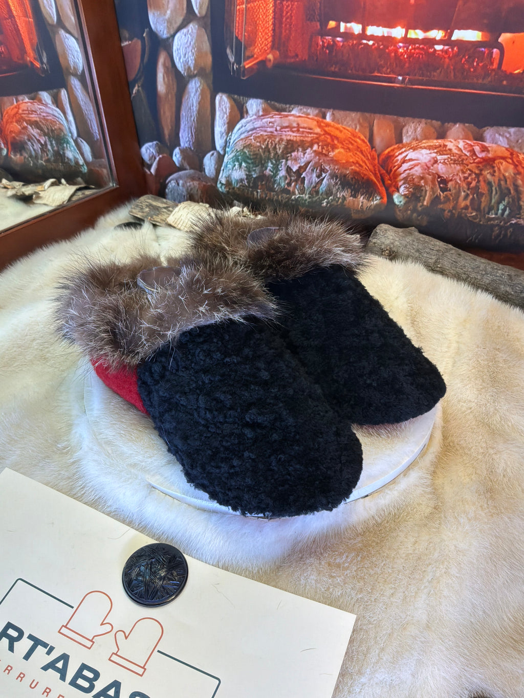 Slipper Les Madeleine pointure 9 femme – Sherling italien & cuir recyclé, pièce unique faite à la main au Québec