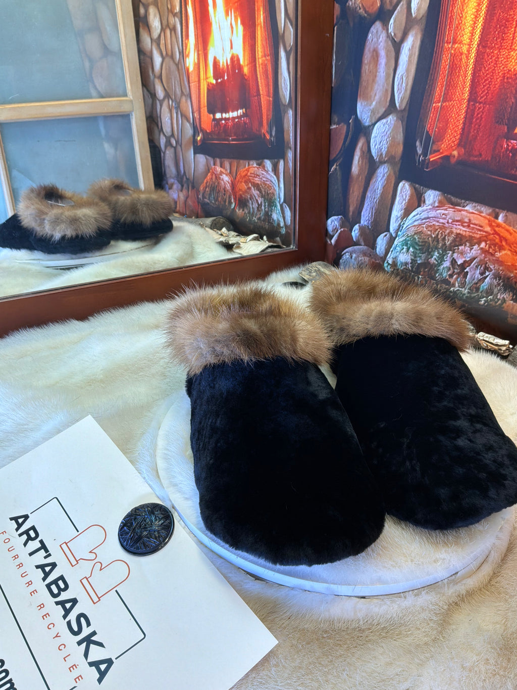 Slipper Les Thérèse Edition Panthère Noire pointure 11 Homme – Sherling italien & cuir recyclé, pièce unique faite à la main au Québec