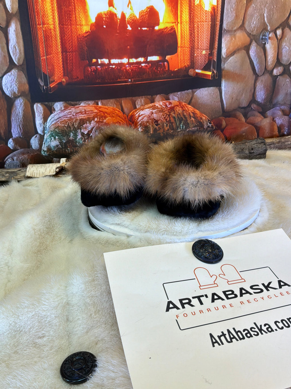 Slipper Les Thérèse Edition Panthère Noire pointure 11 Homme – Sherling italien & cuir recyclé, pièce unique faite à la main au Québec