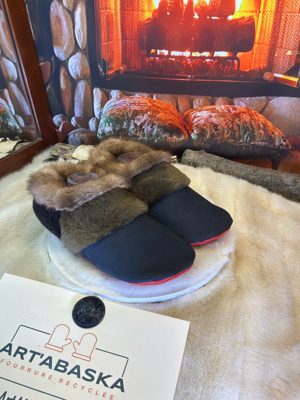 Slipper Les Émilienne pointure 11 Homme – Sherling italien & cuir recyclé, pièce unique faite à la main au Québec