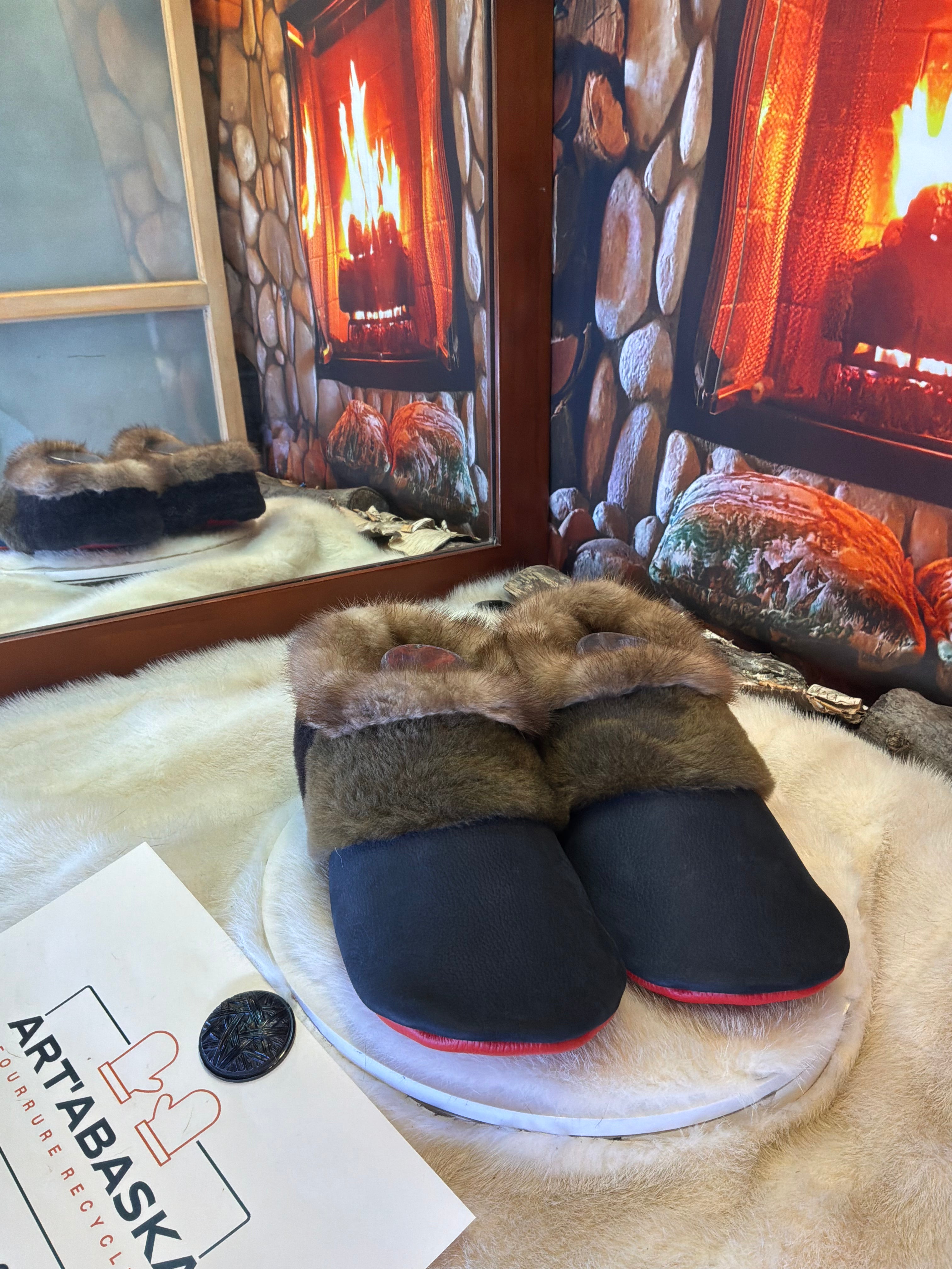 Slipper Les Émilienne pointure 11 Homme – Sherling italien & cuir recyclé, pièce unique faite à la main au Québec