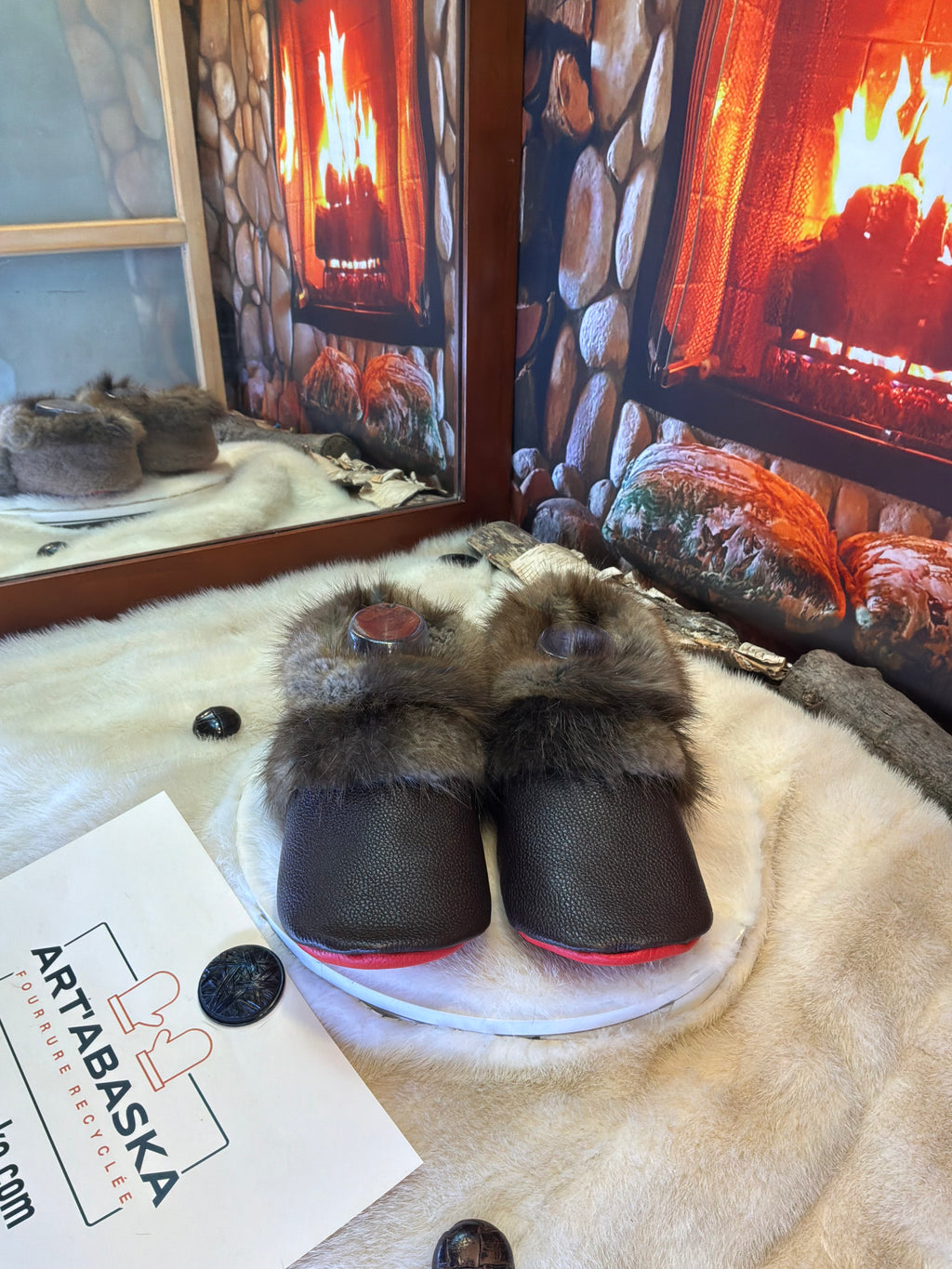 Slipper Les Rose pointure 9 Homme-11 femme – Sherling italien & cuir recyclé, pièce unique faite à la main au Québec