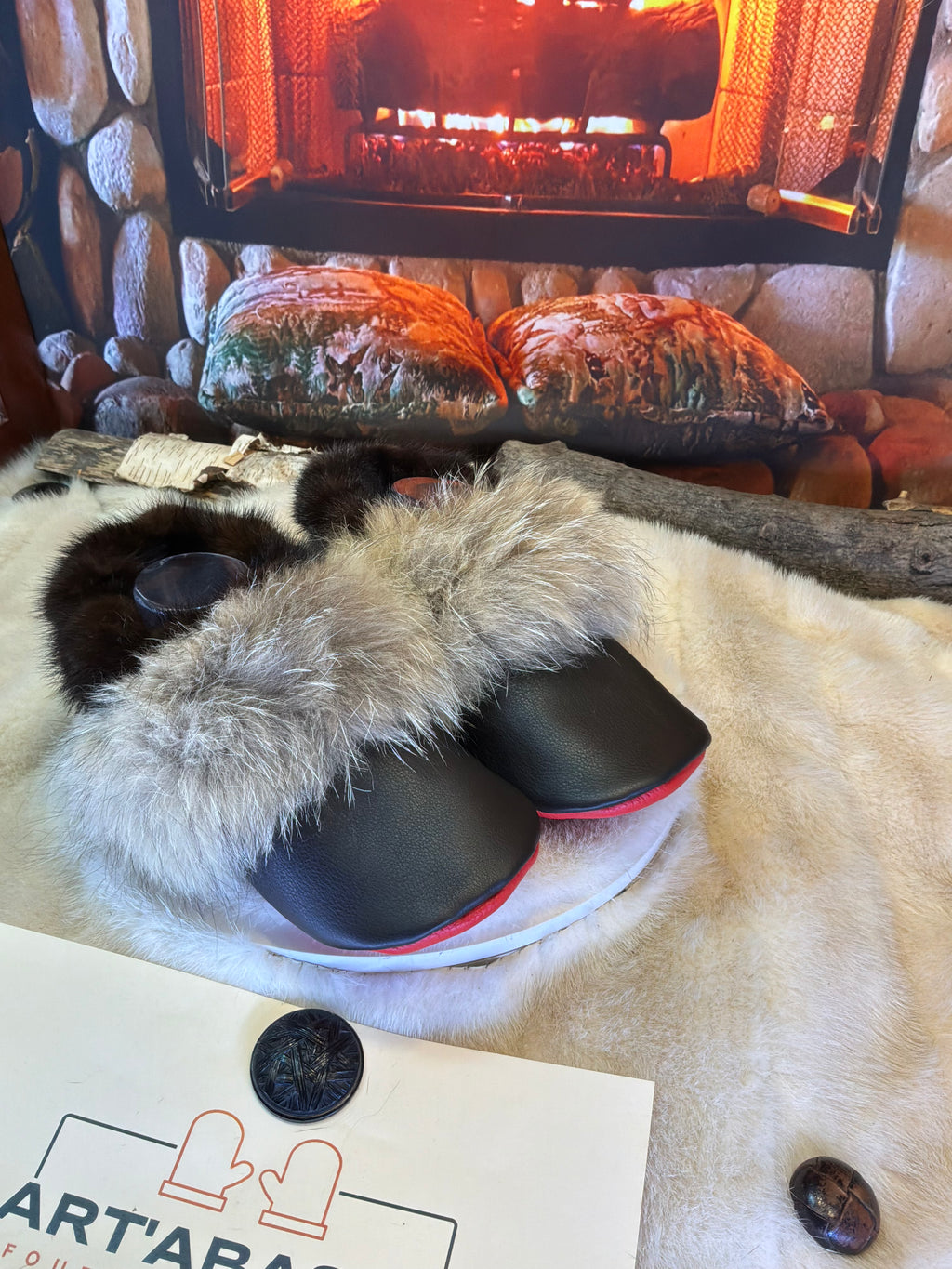 Slipper Les Monique Édition spéciale cuir italien,et,Coyote recyclé pointure 9 Homme / 11 femme  – Sherling italien & cuir recyclé, pièce unique faite à la main au Québec