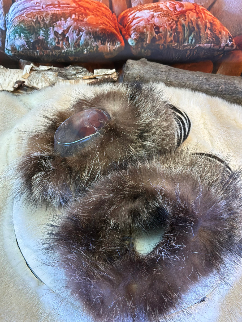 Slipper Les Huguette Édition spéciale peau de zèbre pointure 7 femme – Sherling italien & cuir recyclé, pièce unique faite à la main au Québec