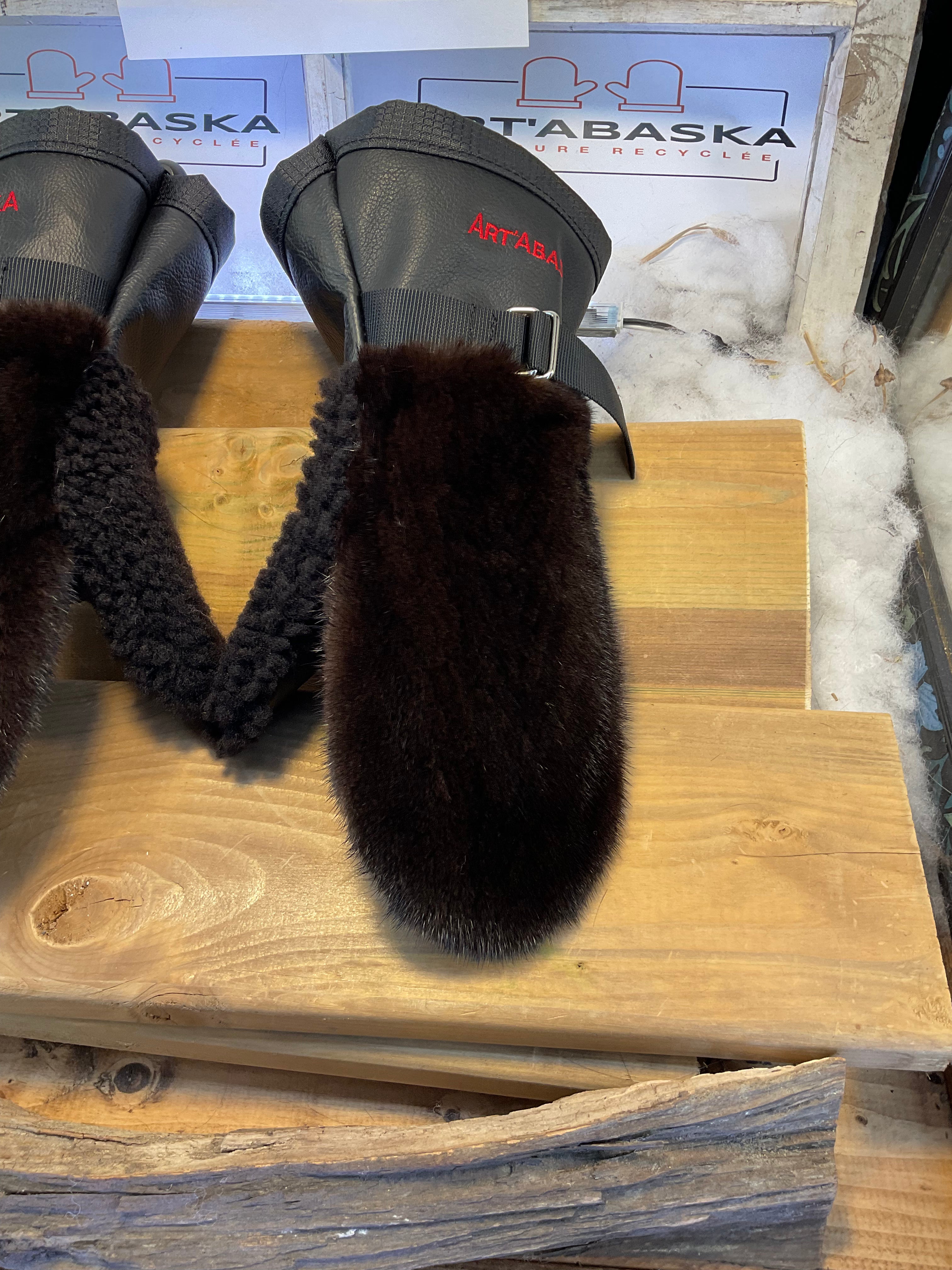 Carmen Mittens Medium all dark brown recycled mink & brown curly lamb thumb, black Italian leather, unique handmade piece Quebec