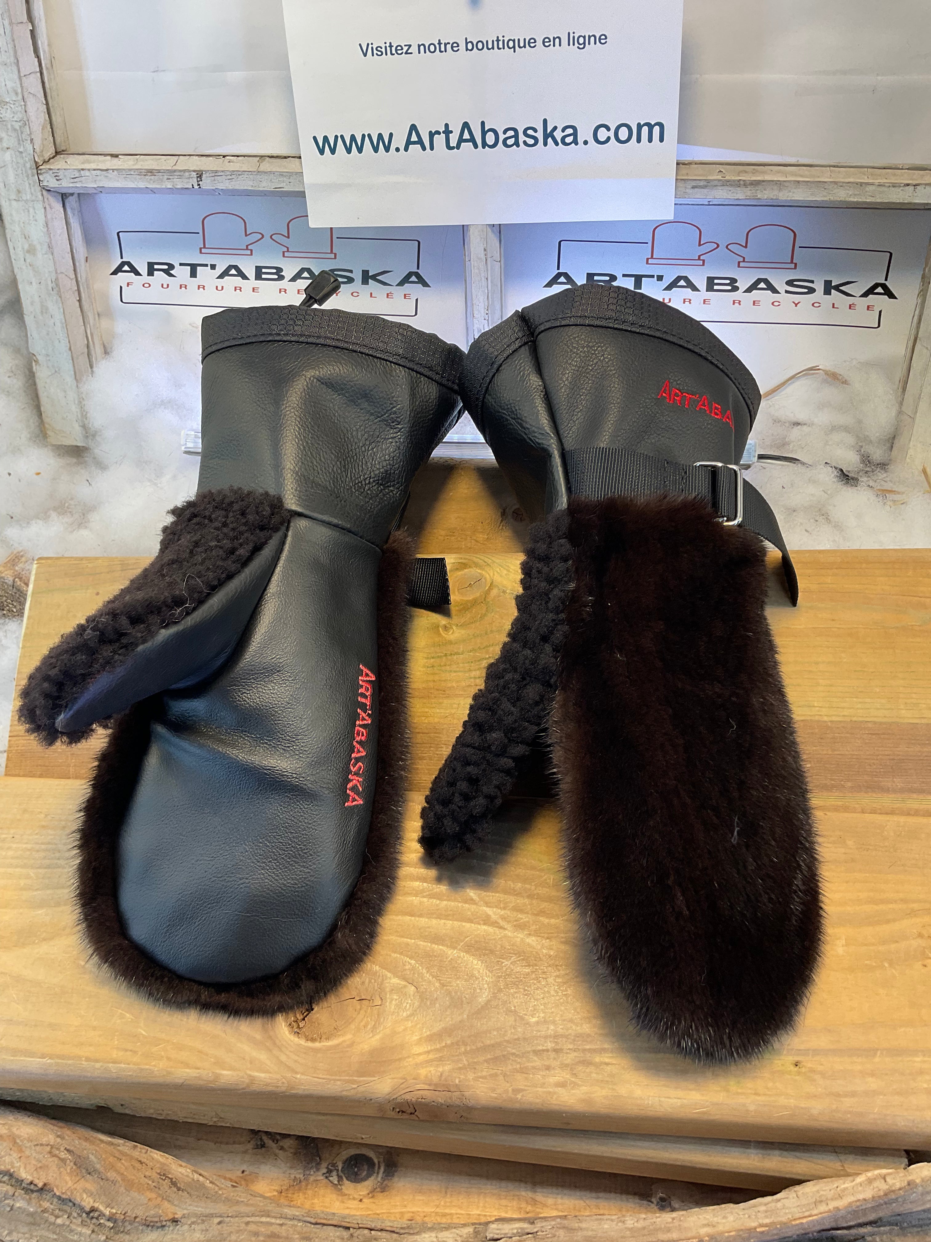 Carmen Mittens Medium all dark brown recycled mink & brown curly lamb thumb, black Italian leather, unique handmade piece Quebec