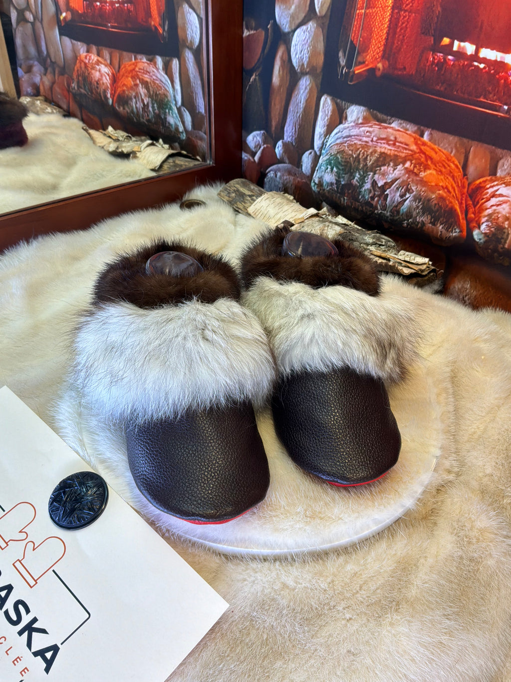 Slipper Gisèle pointure 8 femme – Sherling italien & cuir recyclé, pièce unique faite à la main au Québec