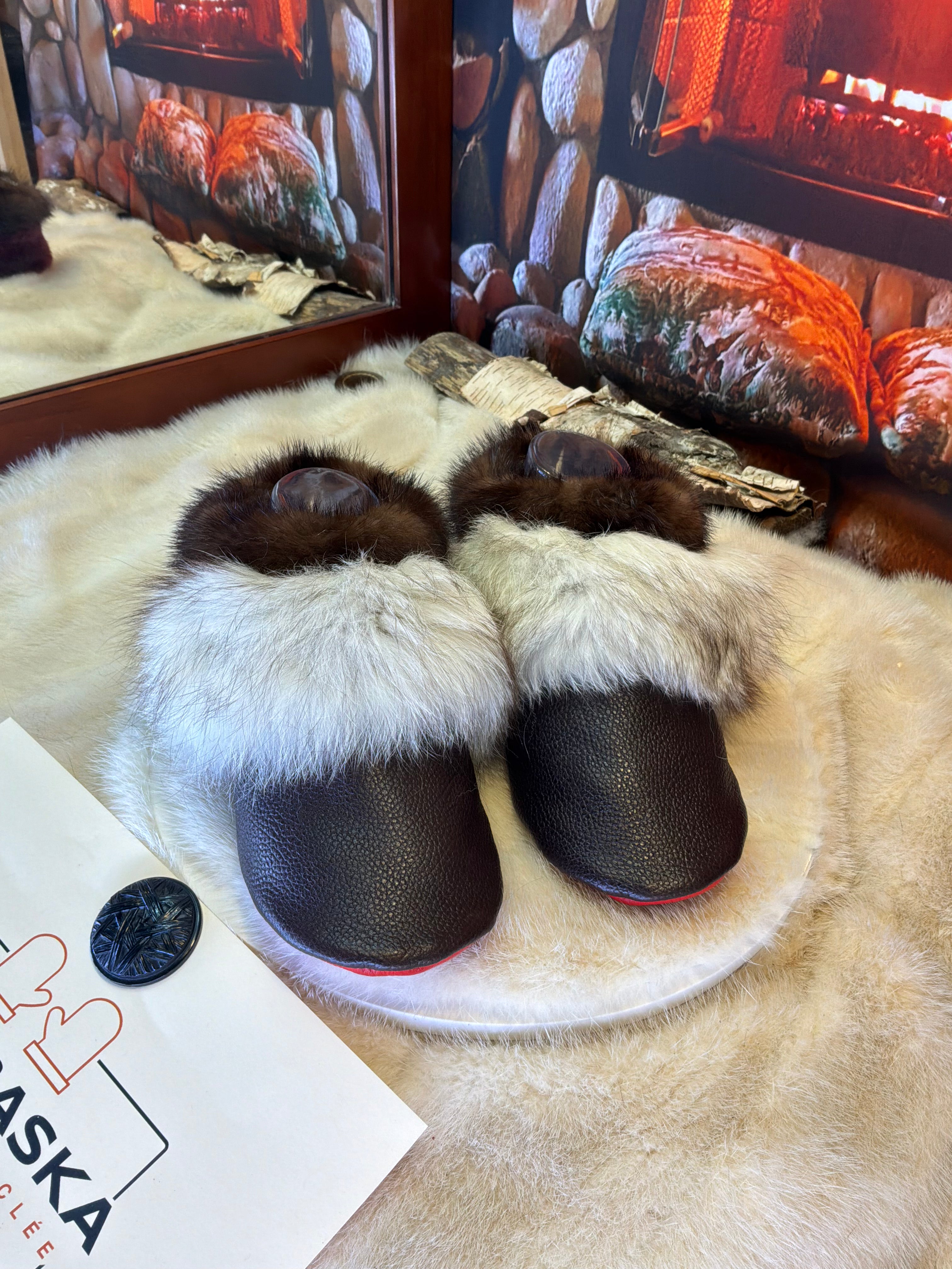 Slipper Gisèle pointure 8 femme – Sherling italien & cuir recyclé, pièce unique faite à la main au Québec