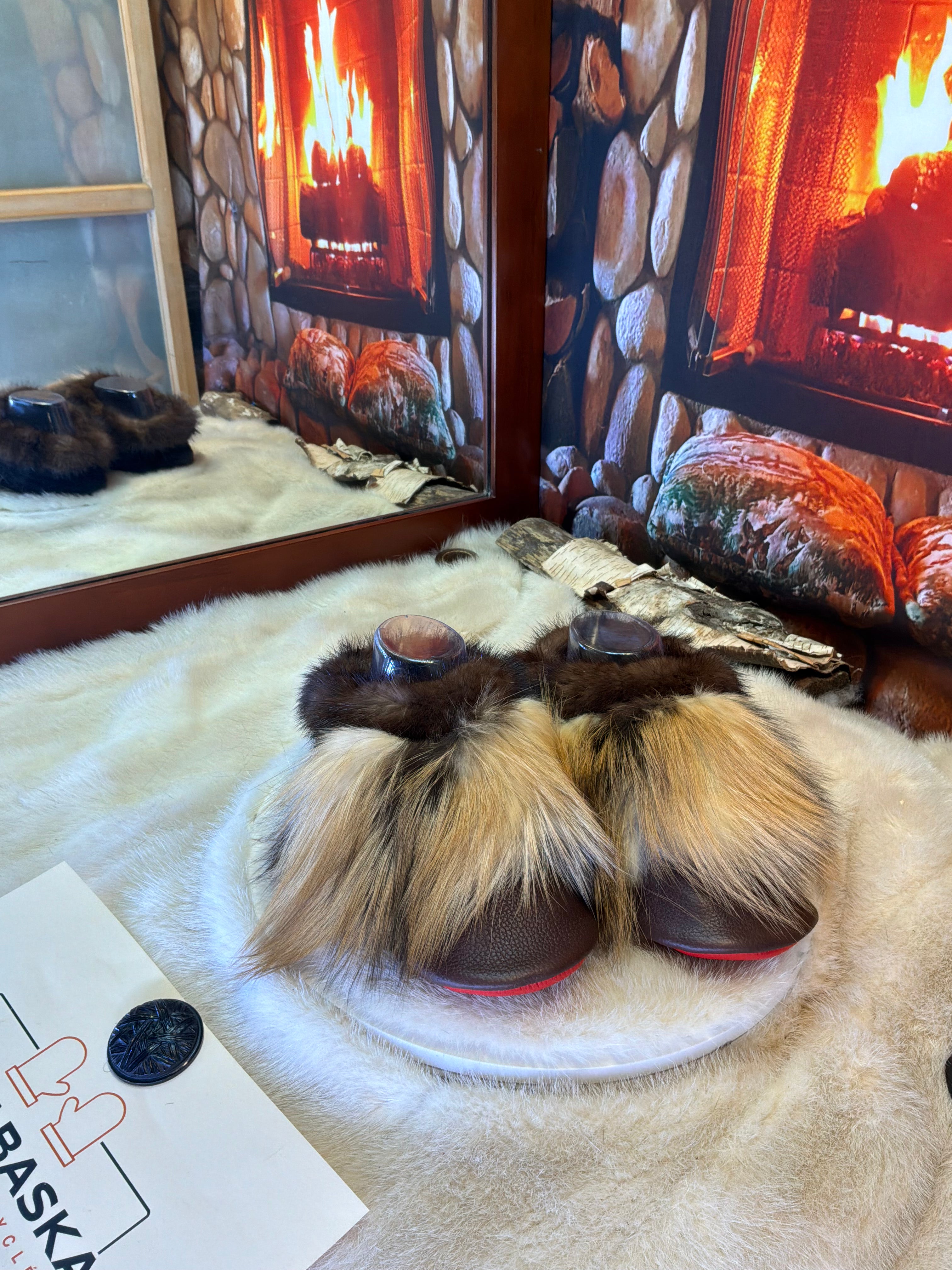 Slipper Diane pointure 7 femme – Sherling italien & cuir recyclé, pièce unique faite à la main au Québec