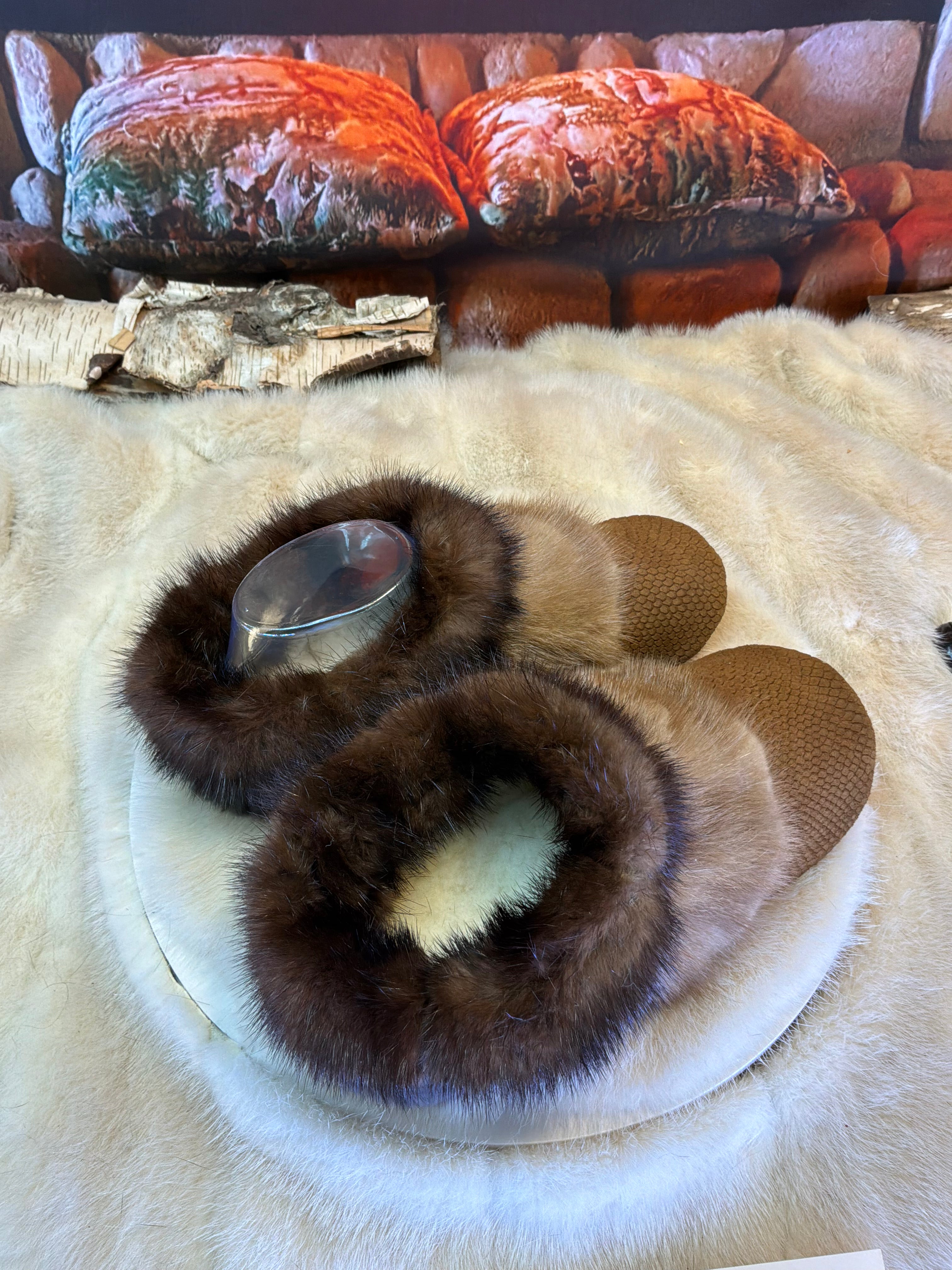 Slipper Aurore pointure 7 femme – Sherling italien & cuir recyclé, pièce unique faite à la main au Québec