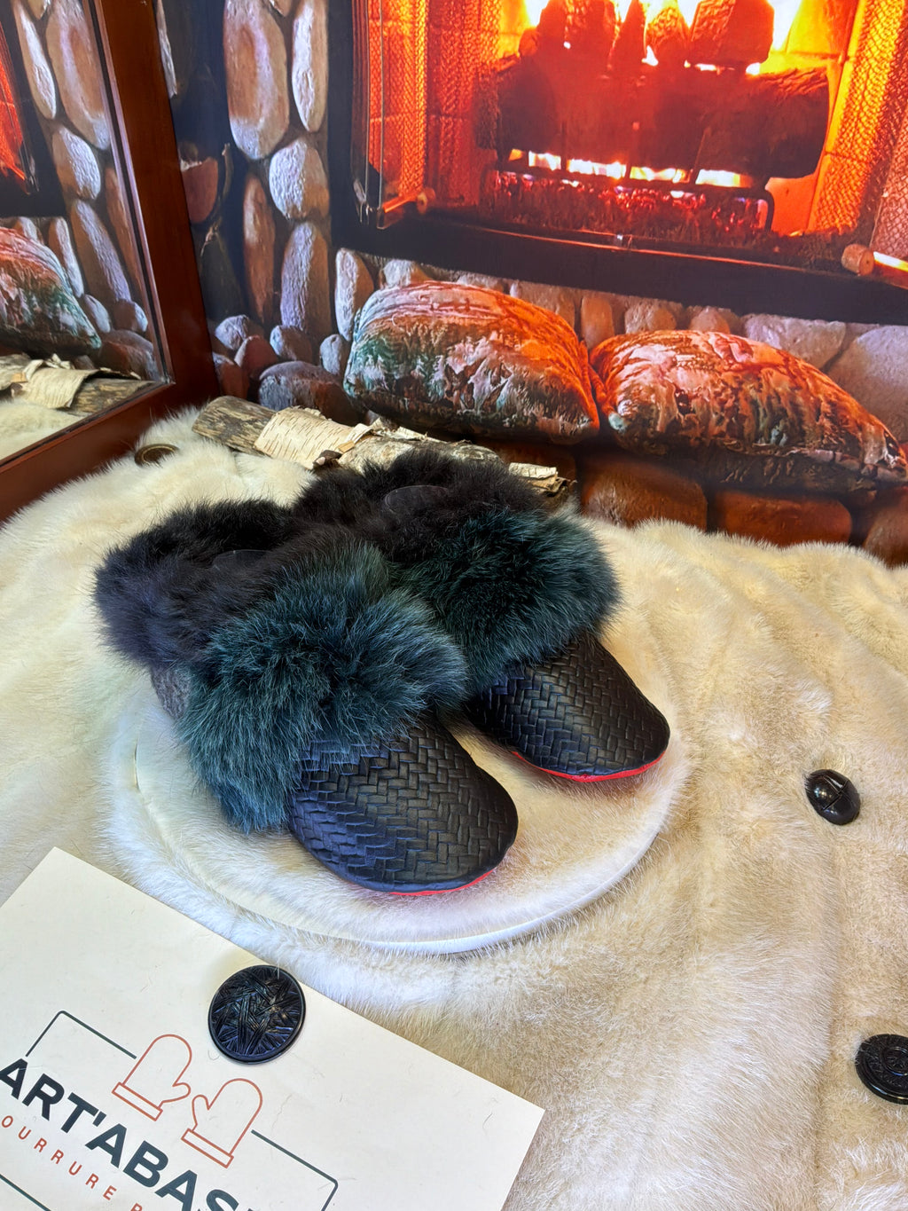 Slipper Mariette pointure 8 femme – Sherling italien & cuir recyclé, pièce unique faite à la main au Québec