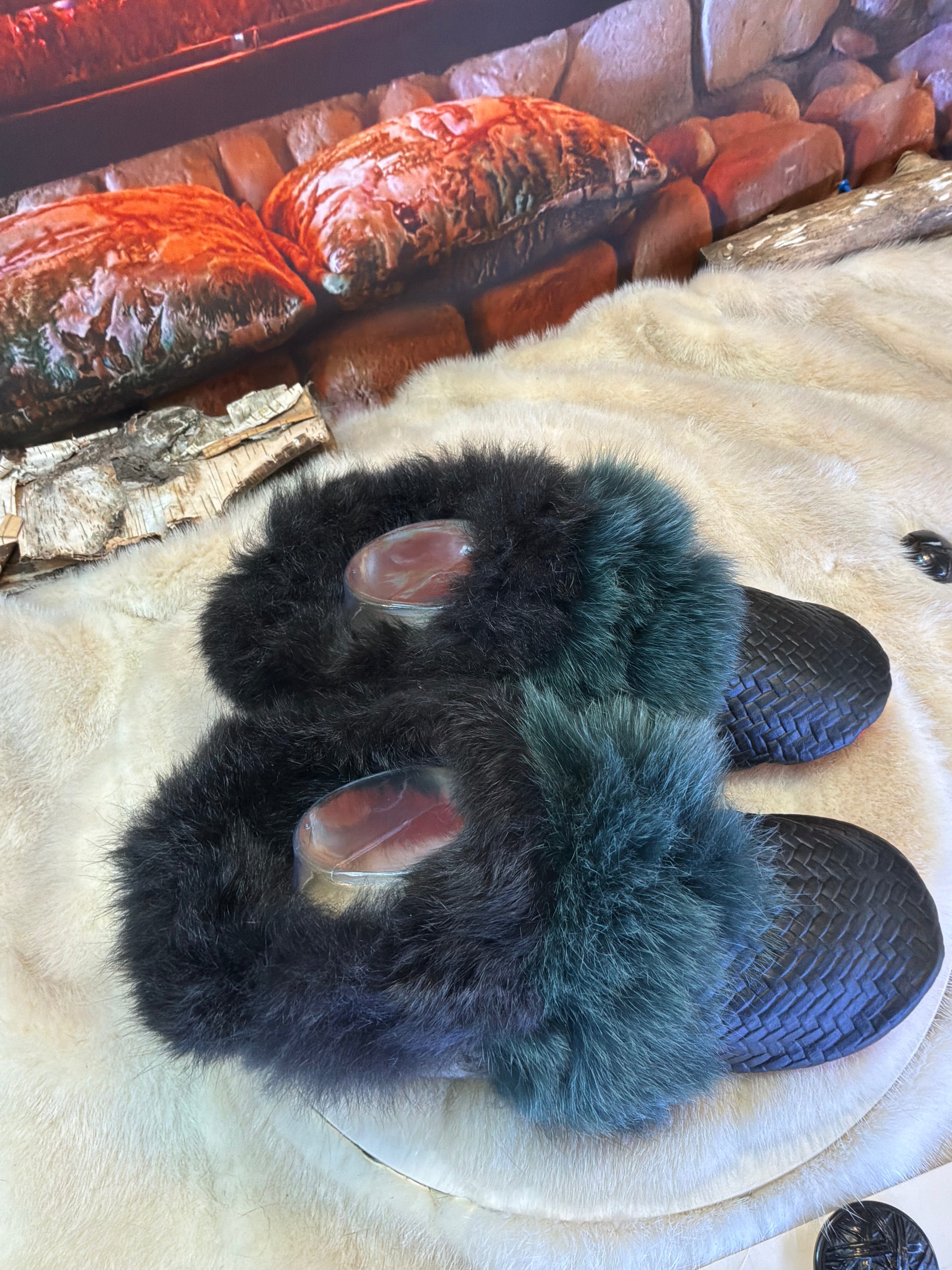 Slipper Mariette pointure 8 femme – Sherling italien & cuir recyclé, pièce unique faite à la main au Québec