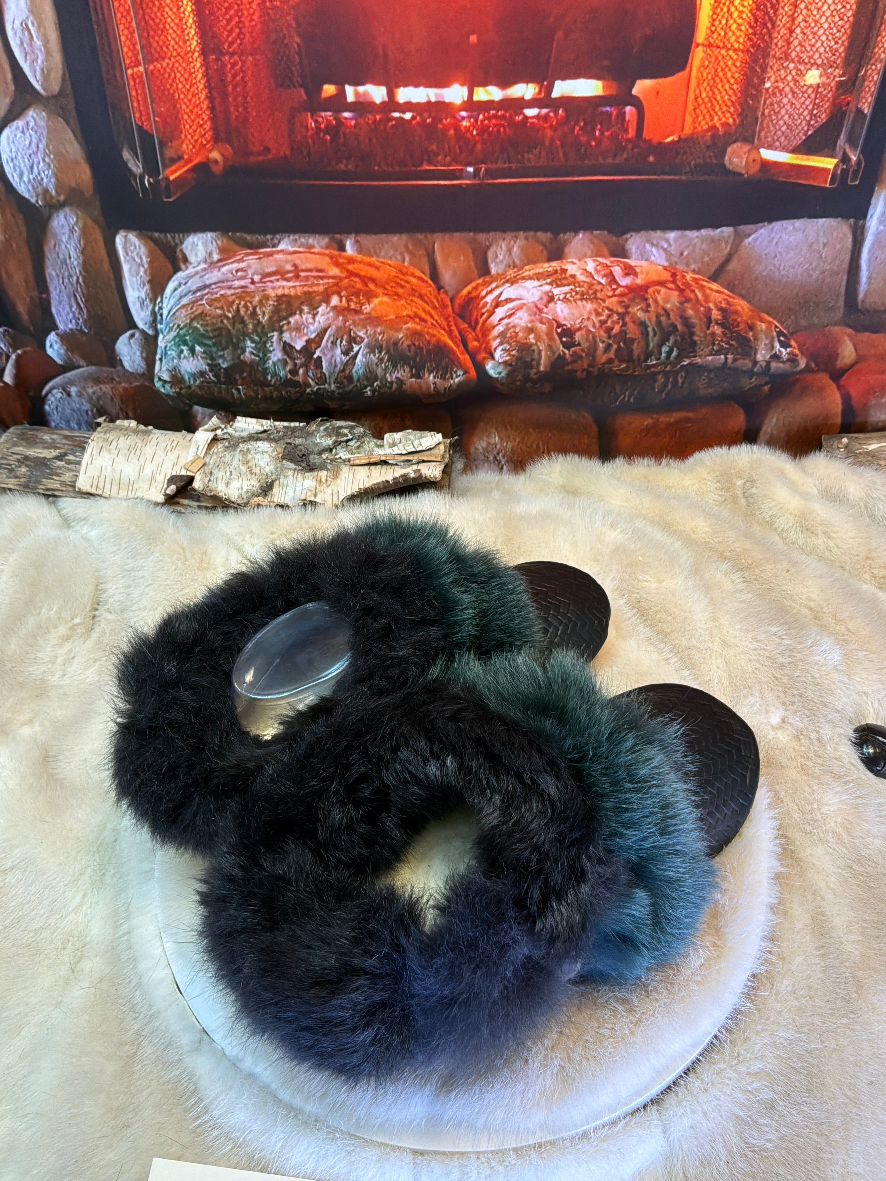 Slipper Mariette pointure 8 femme – Sherling italien & cuir recyclé, pièce unique faite à la main au Québec