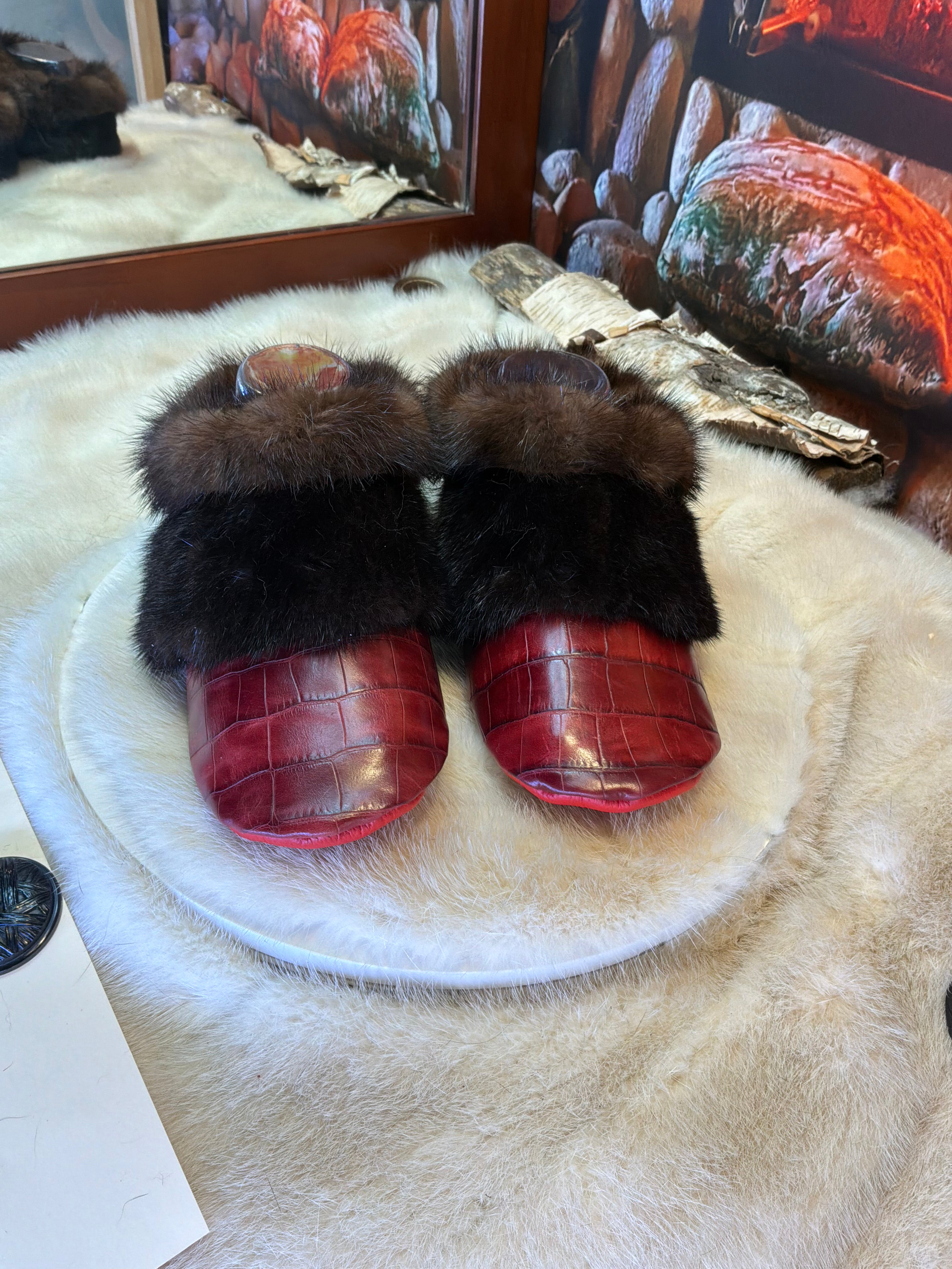 Slipper Clémence pointure 7 femme – Sherling italien & cuir recyclé, pièce unique faite à la main au Québec