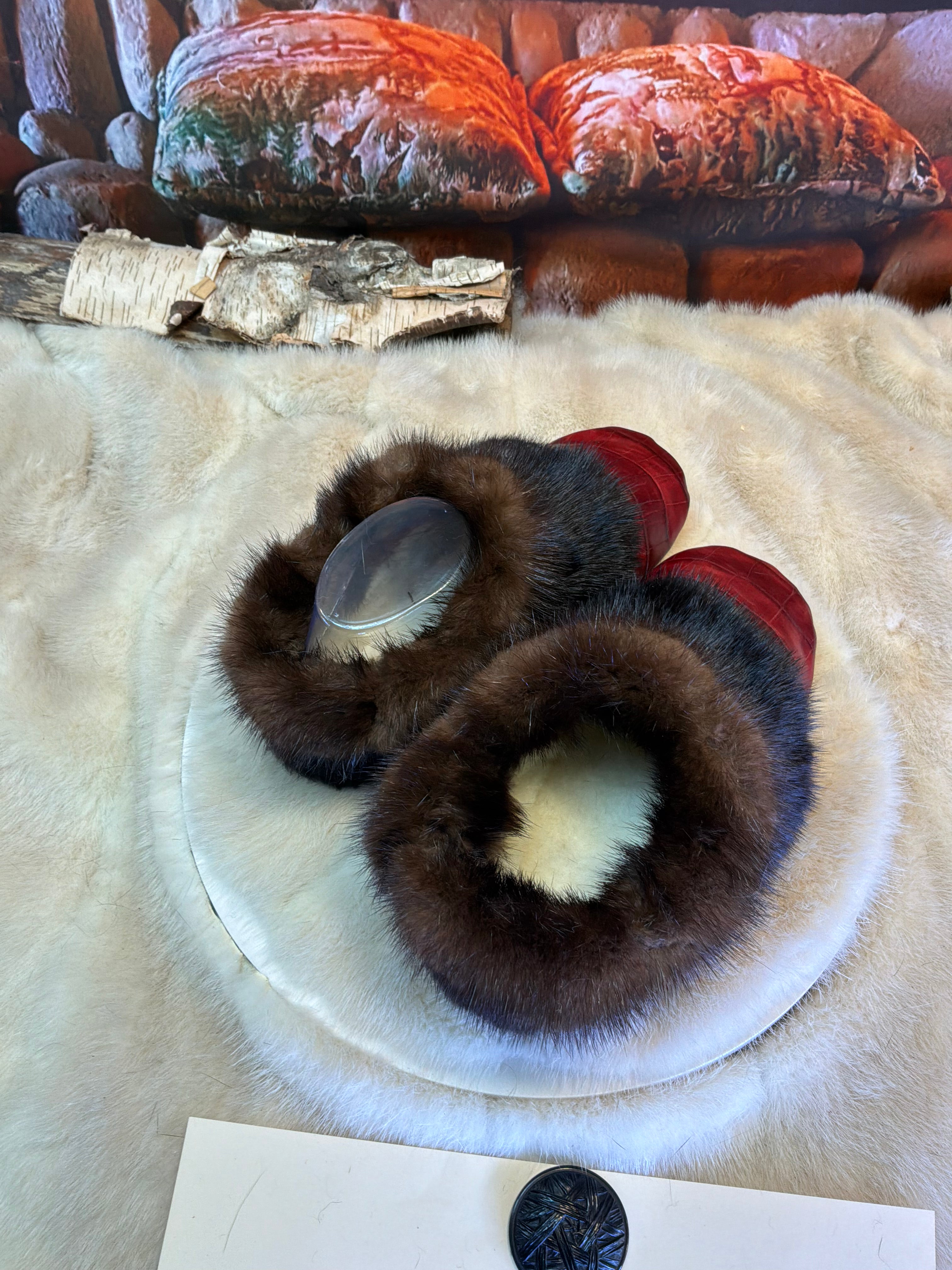 Slipper Clémence pointure 7 femme – Sherling italien & cuir recyclé, pièce unique faite à la main au Québec