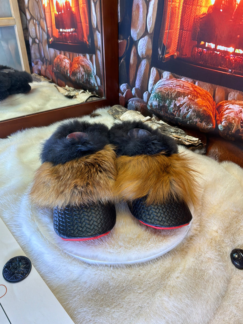 Slipper Yvonne pointure 10 femme – Sherling italien & cuir recyclé, pièce unique faite à la main au Québec