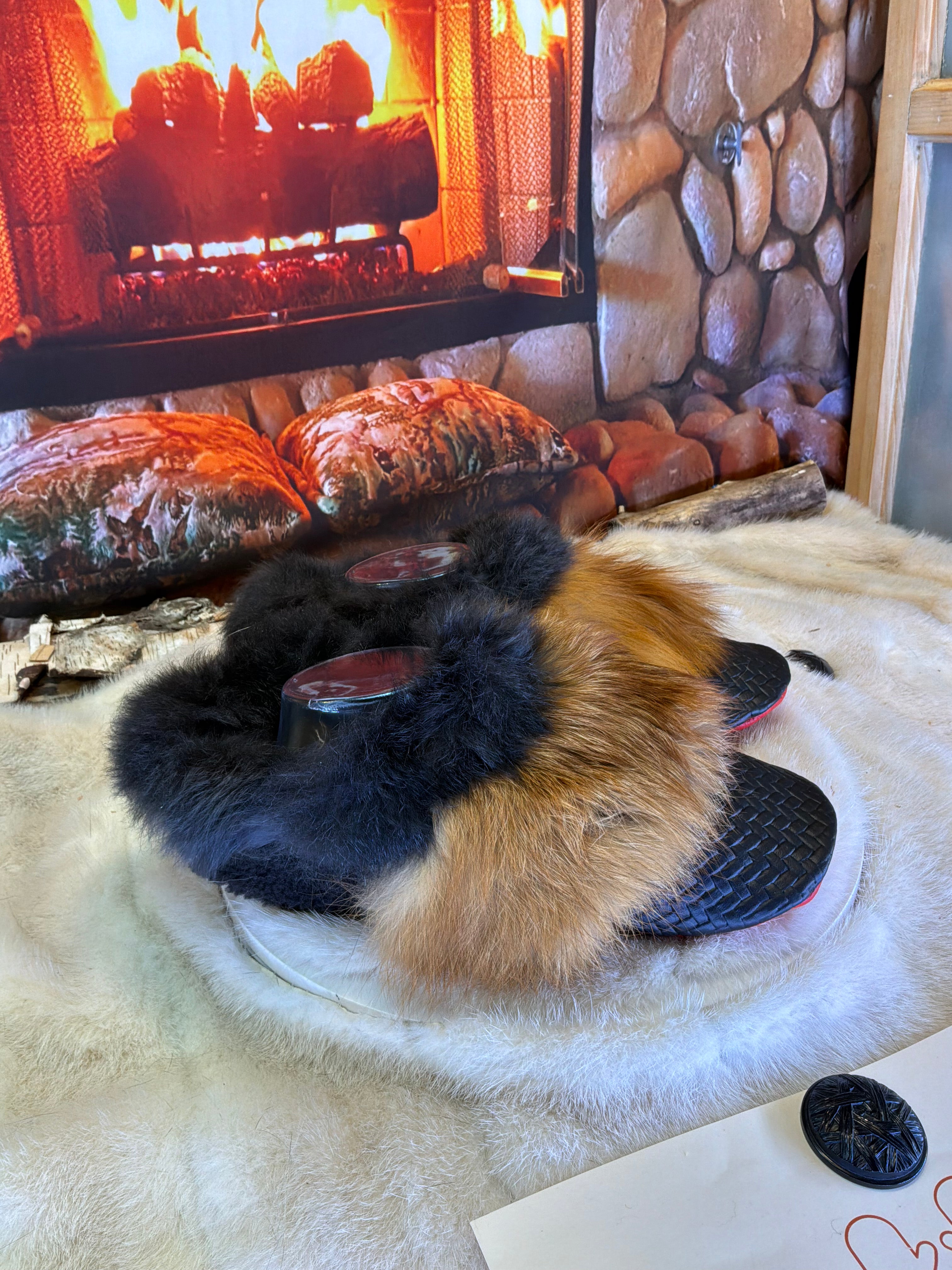 Slipper Yvonne pointure 10 femme – Sherling italien & cuir recyclé, pièce unique faite à la main au Québec